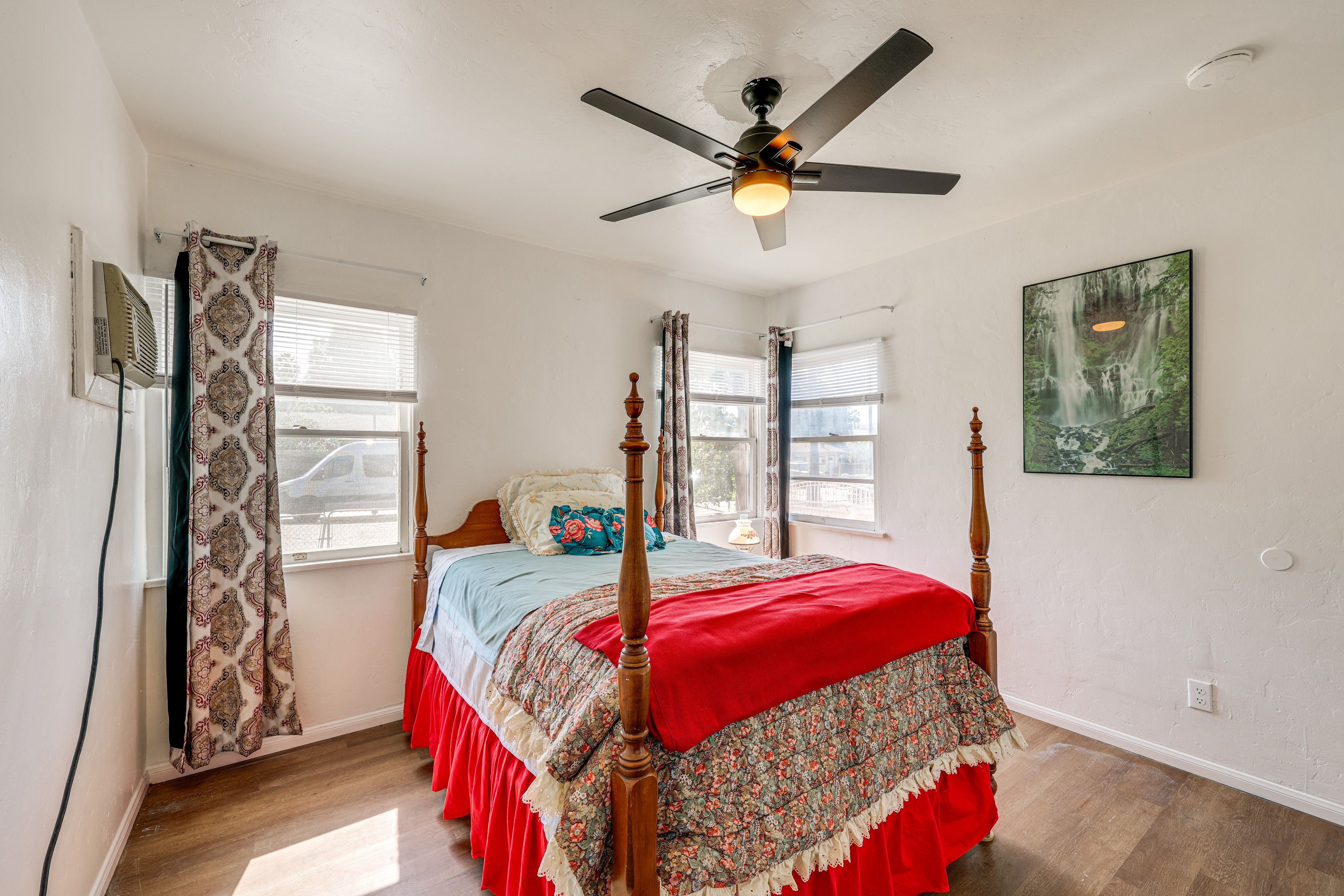 Bedroom 1 | Full Bed | Linens Provided