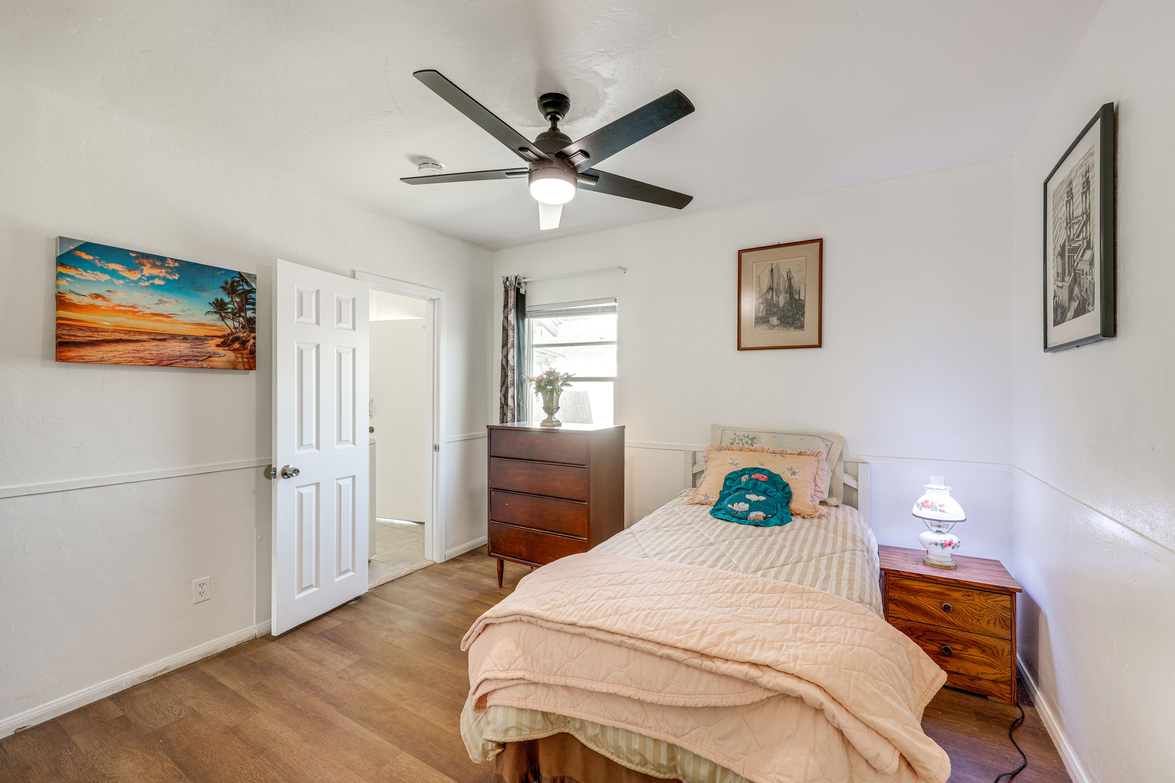 Bedroom 2 | Twin Bed w/ Twin Trundle Bed