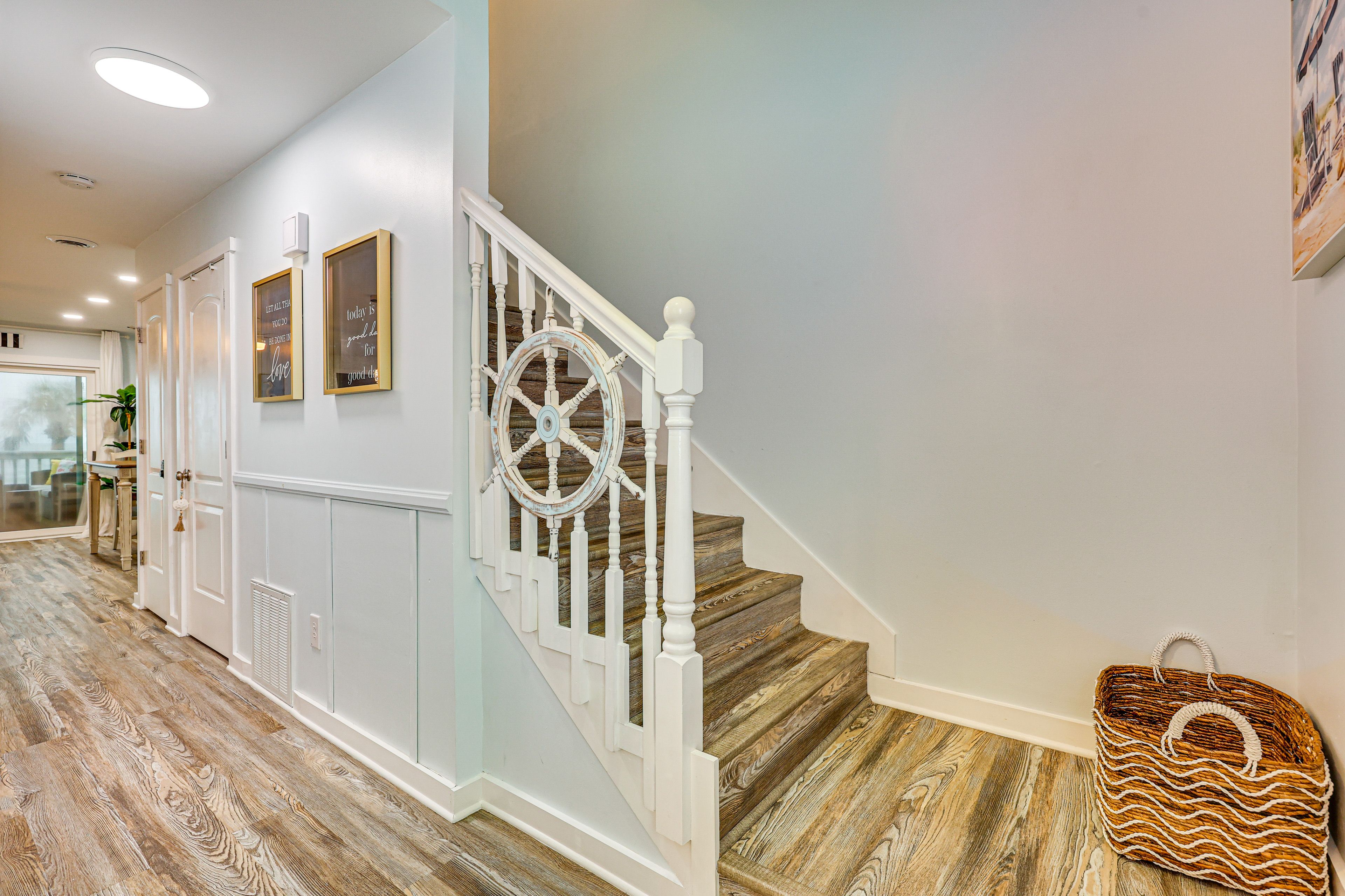 Stairs to 2nd Floor
