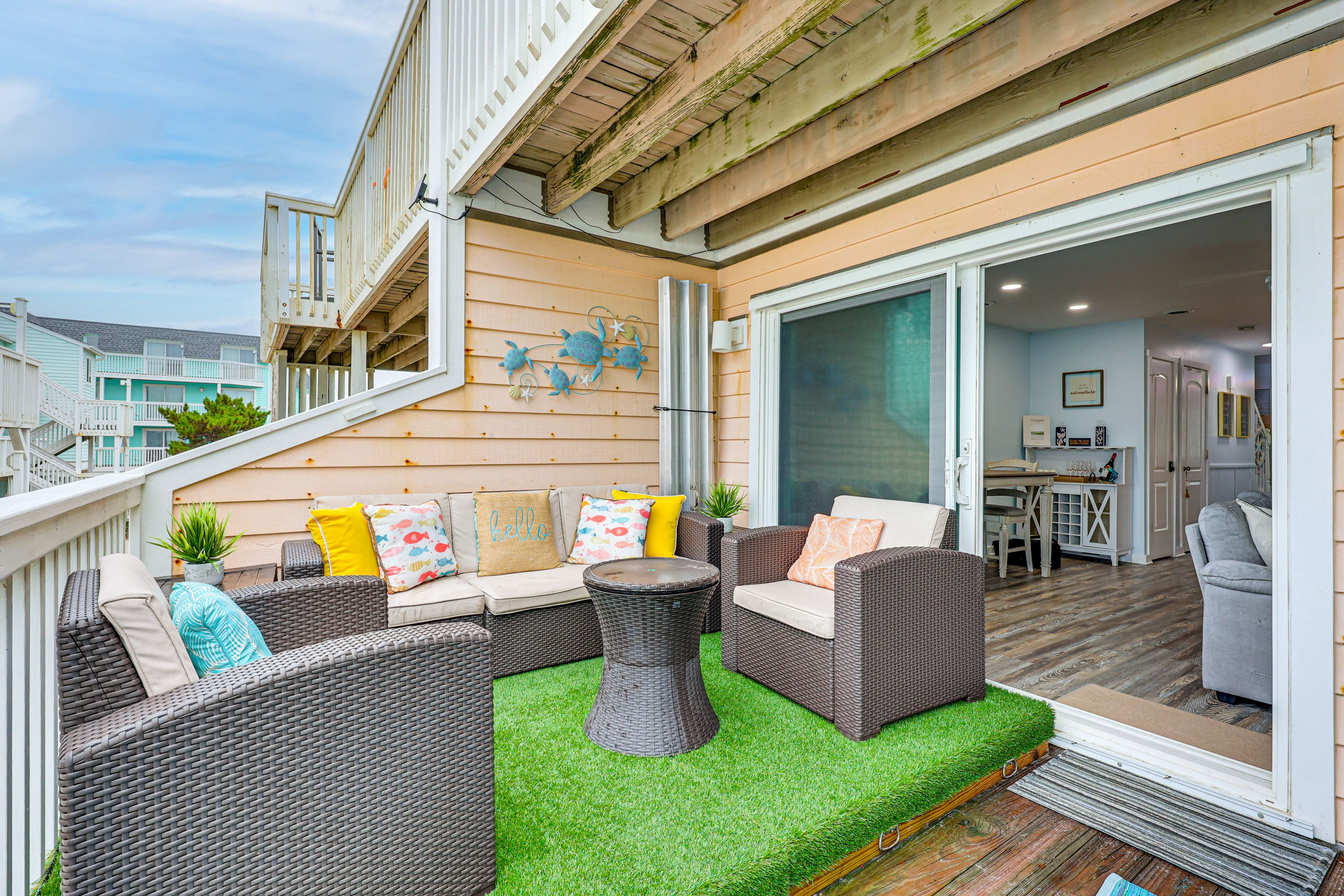 Lower Deck | 2-Story Condo
