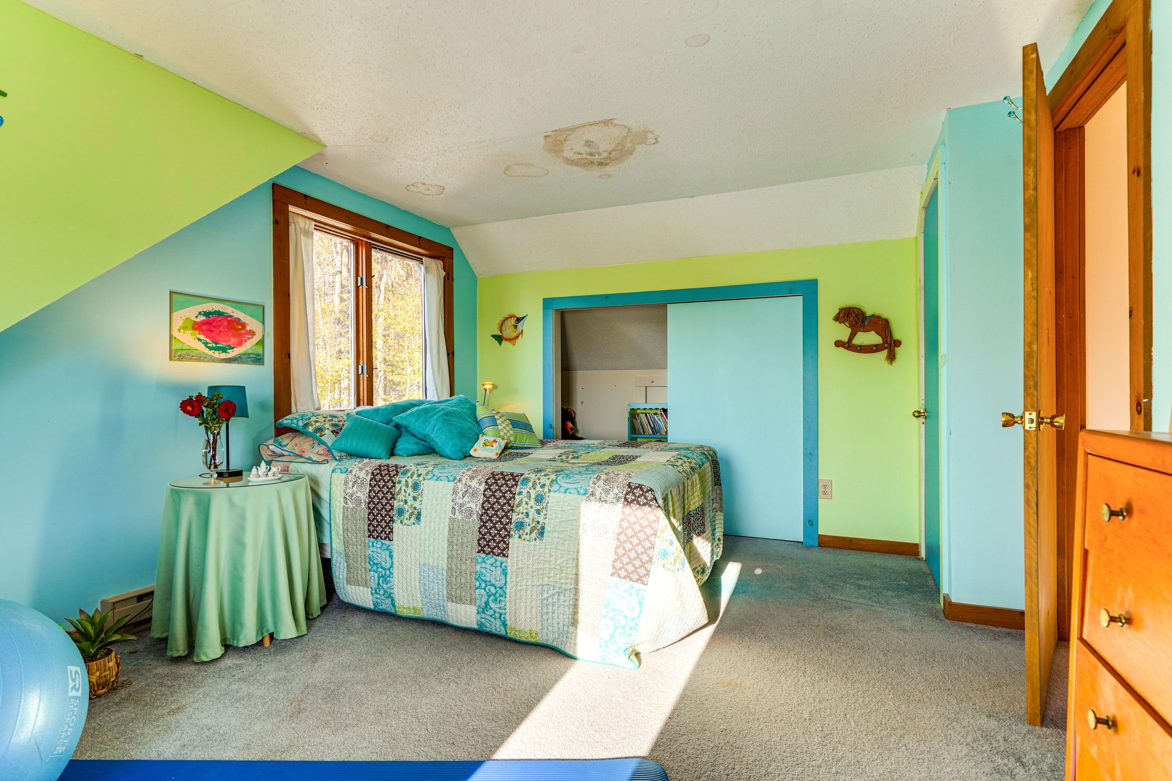 Bedroom 2 | Queen Bed | 2nd Floor