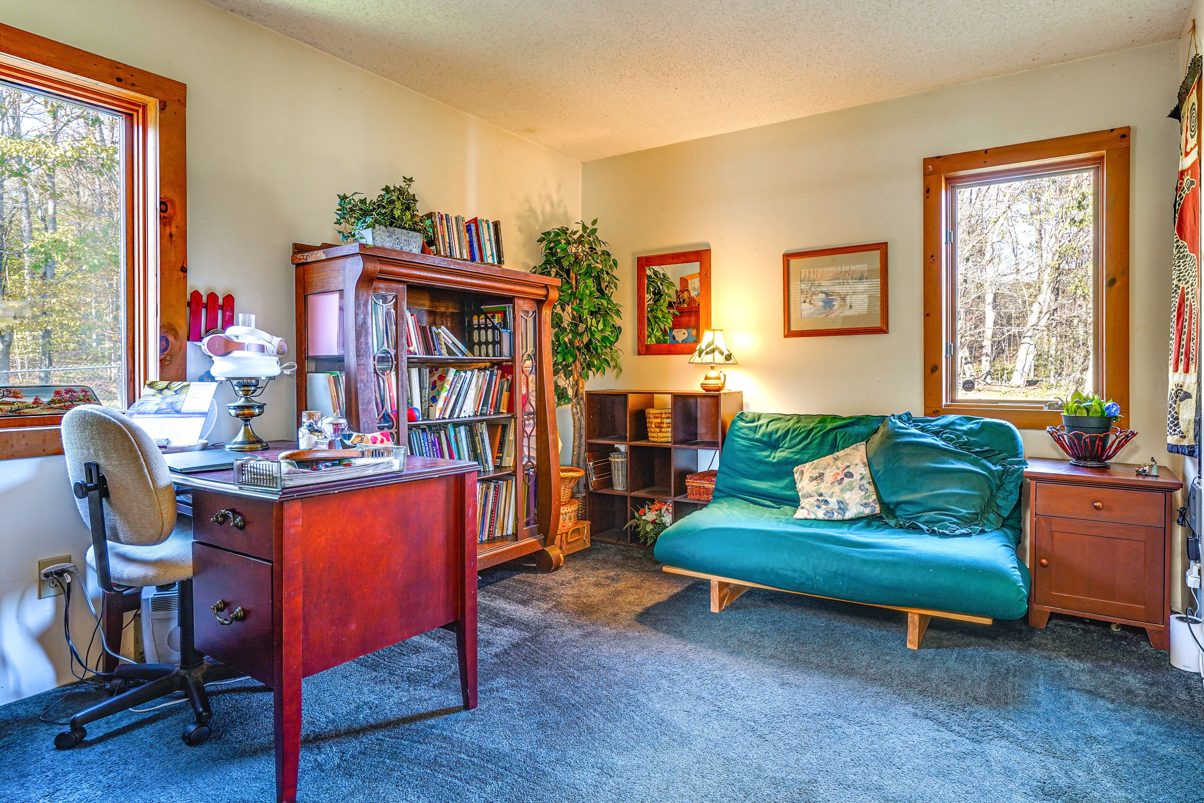 Office | Full Futon | 1st Floor | Washer & Dryer