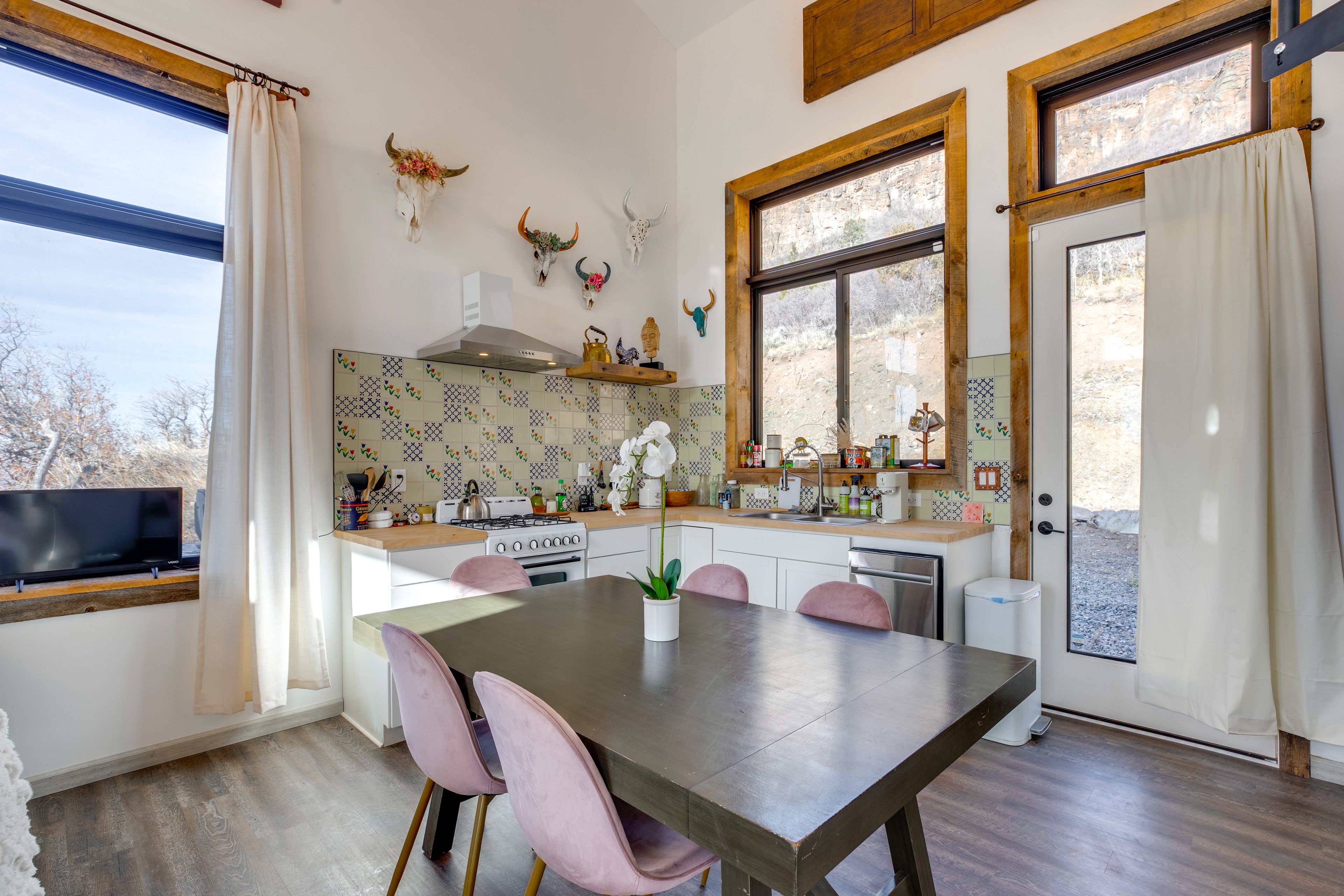 Kitchen | Dining Area | Keurig | Cooking Basics