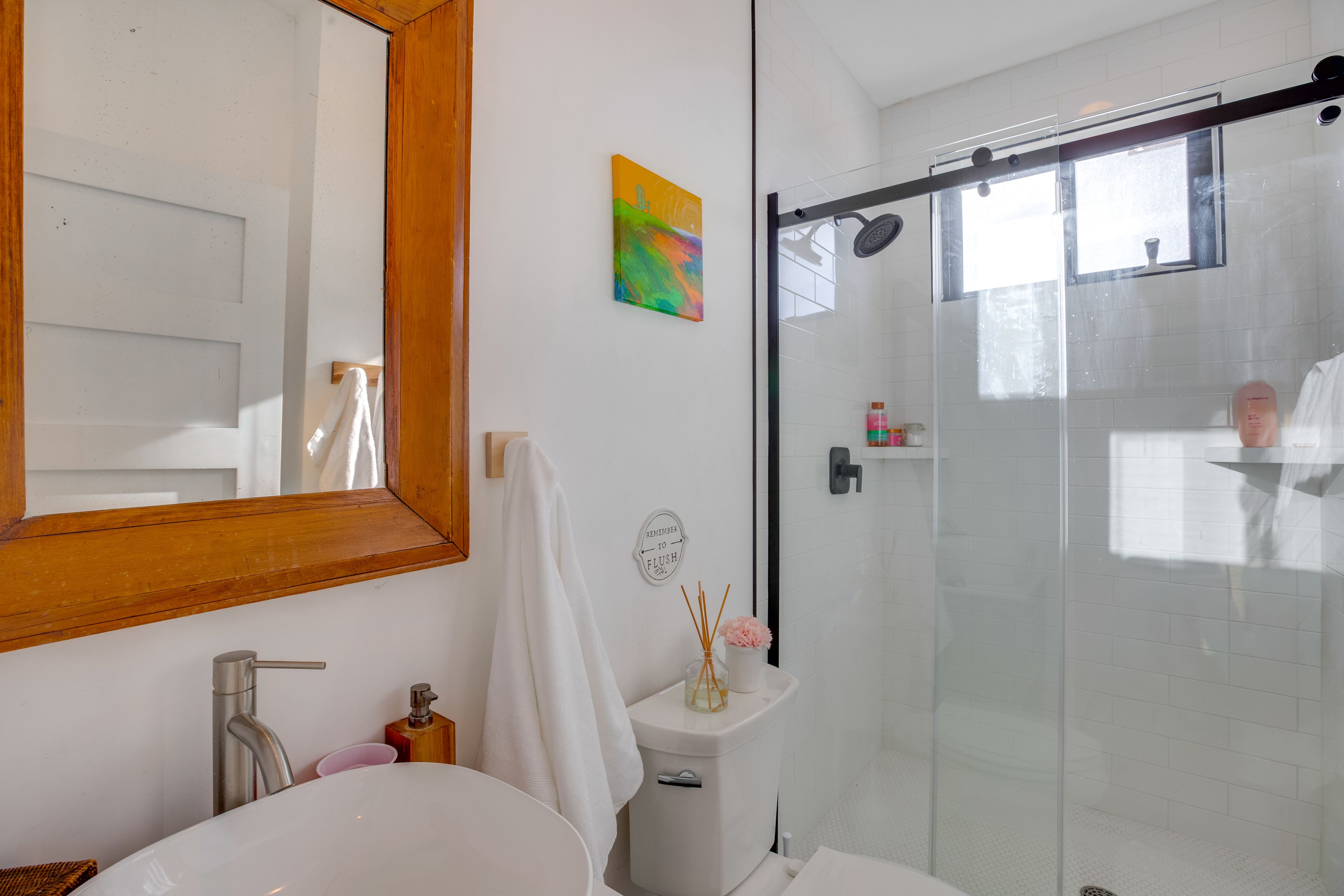 Full Bath | 1st Floor