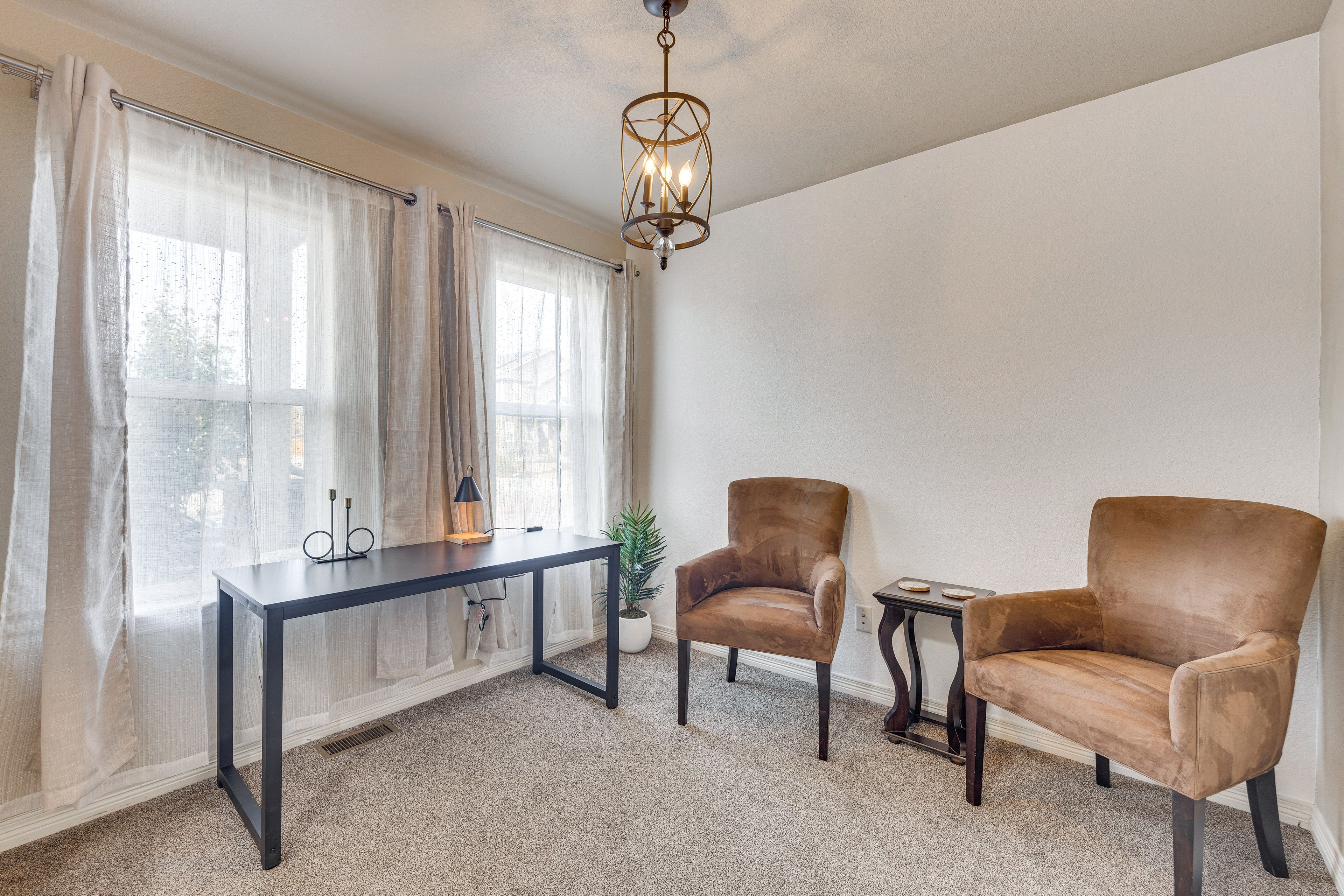 Sitting Area | 1st Floor