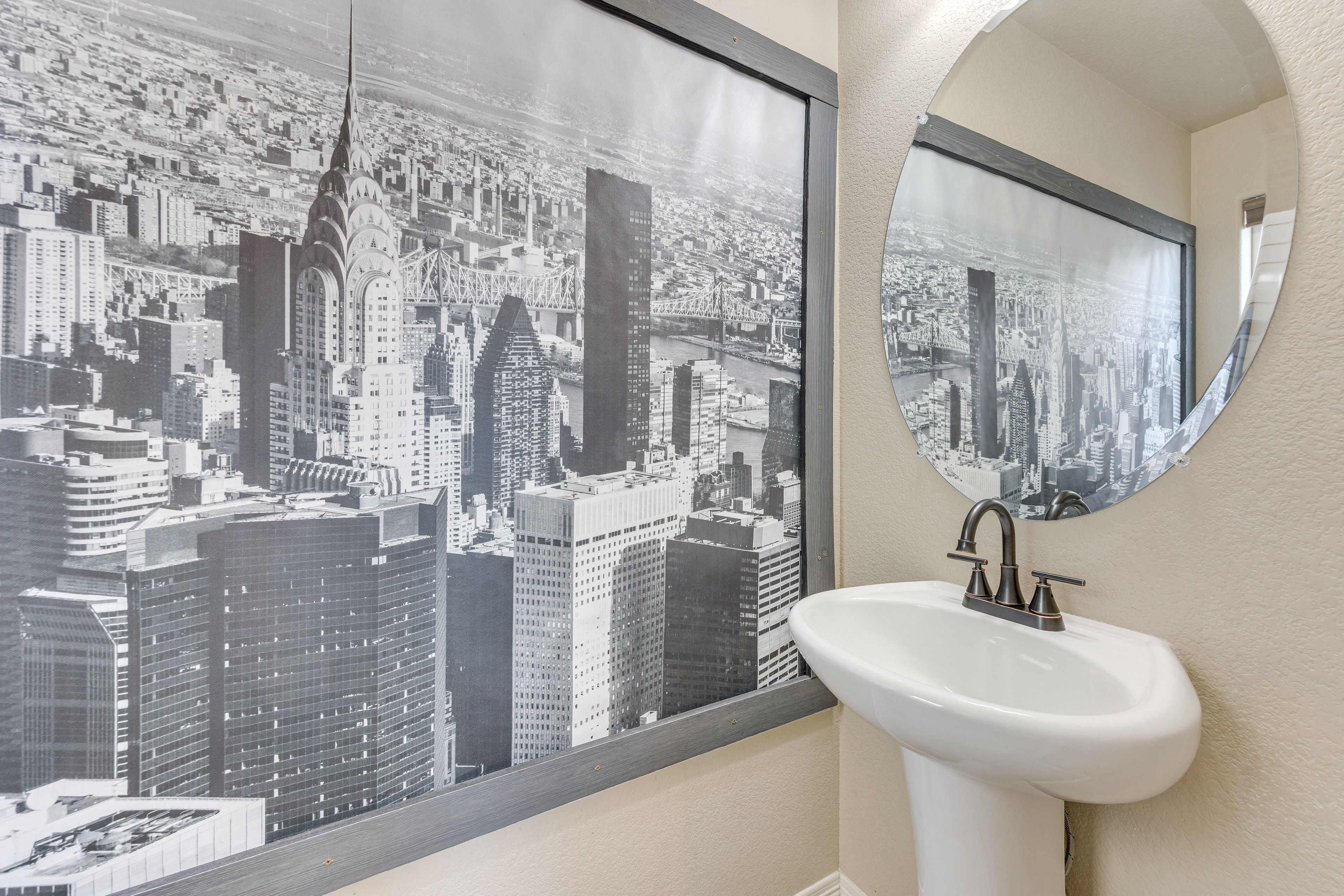 Half Bathroom | 1st Floor