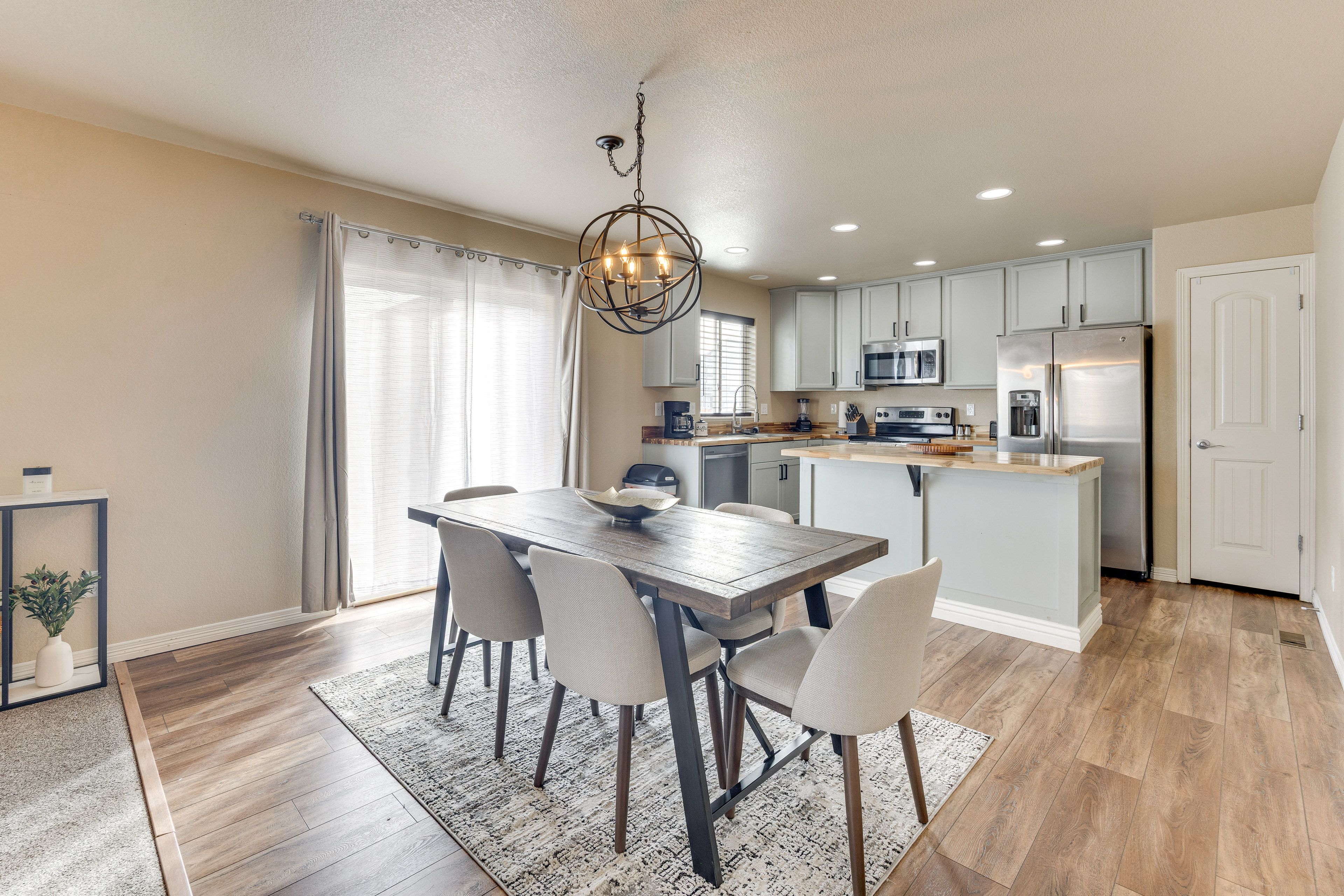 Dining Area | Kitchen | Cooking Basics