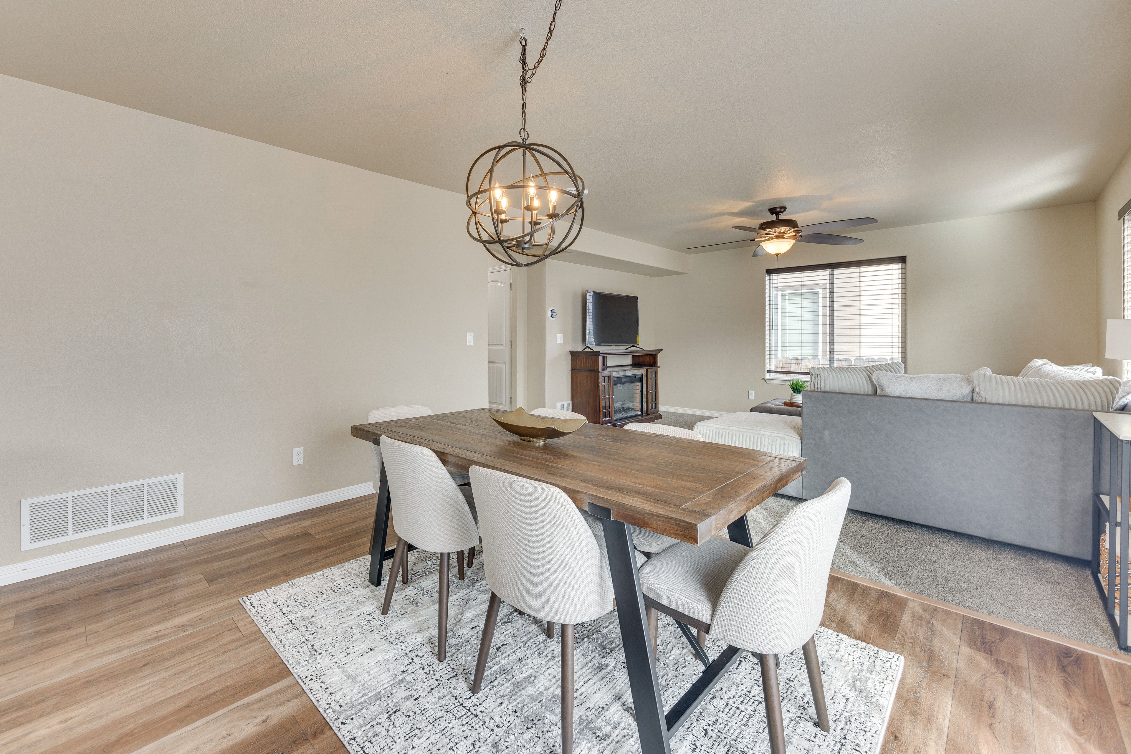 Dining Area | 1st Floor