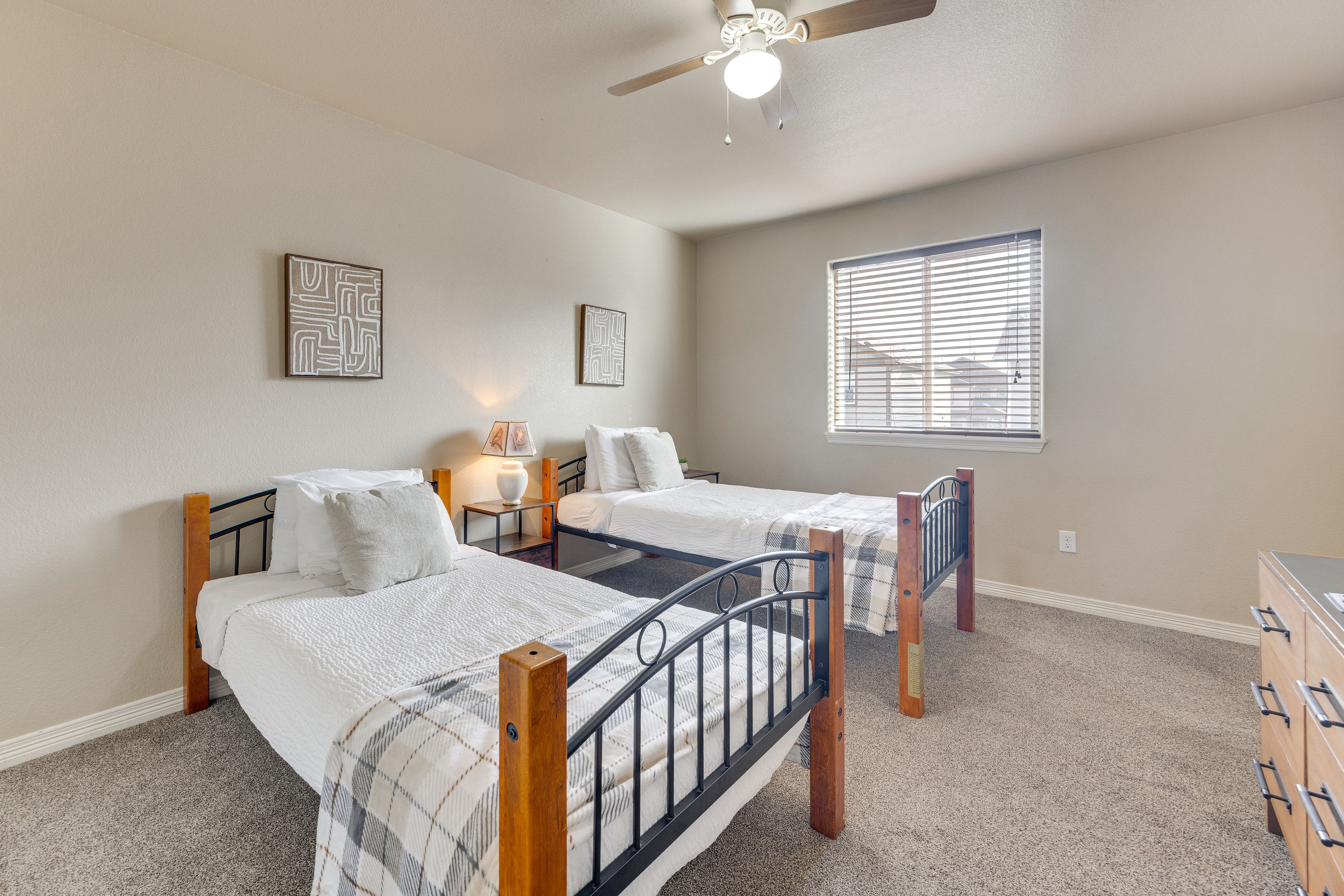 Bedroom 4 | 2 Twin Beds | 2nd Floor