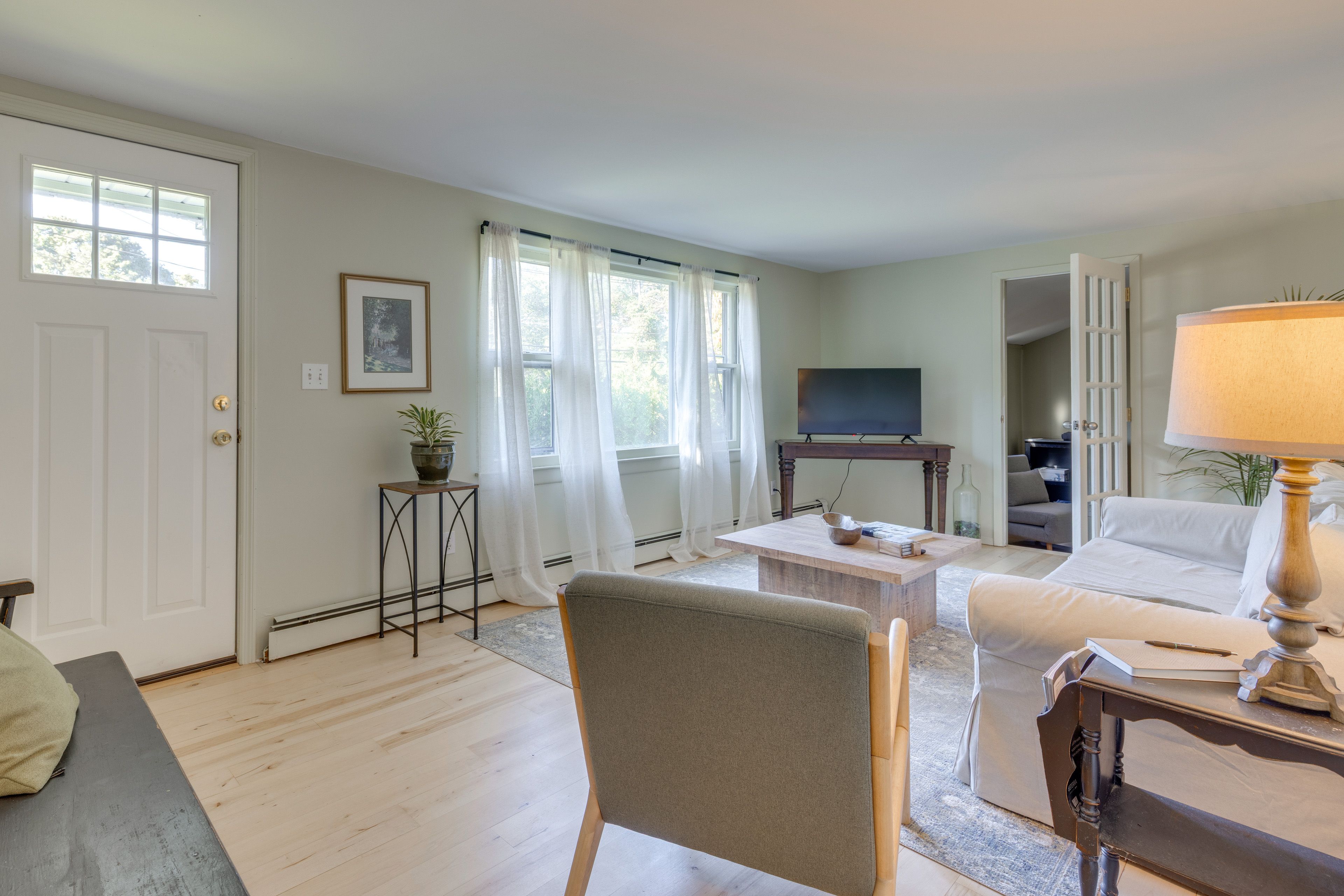 Single-Story Home | Free WiFI | Central A/C & Heating