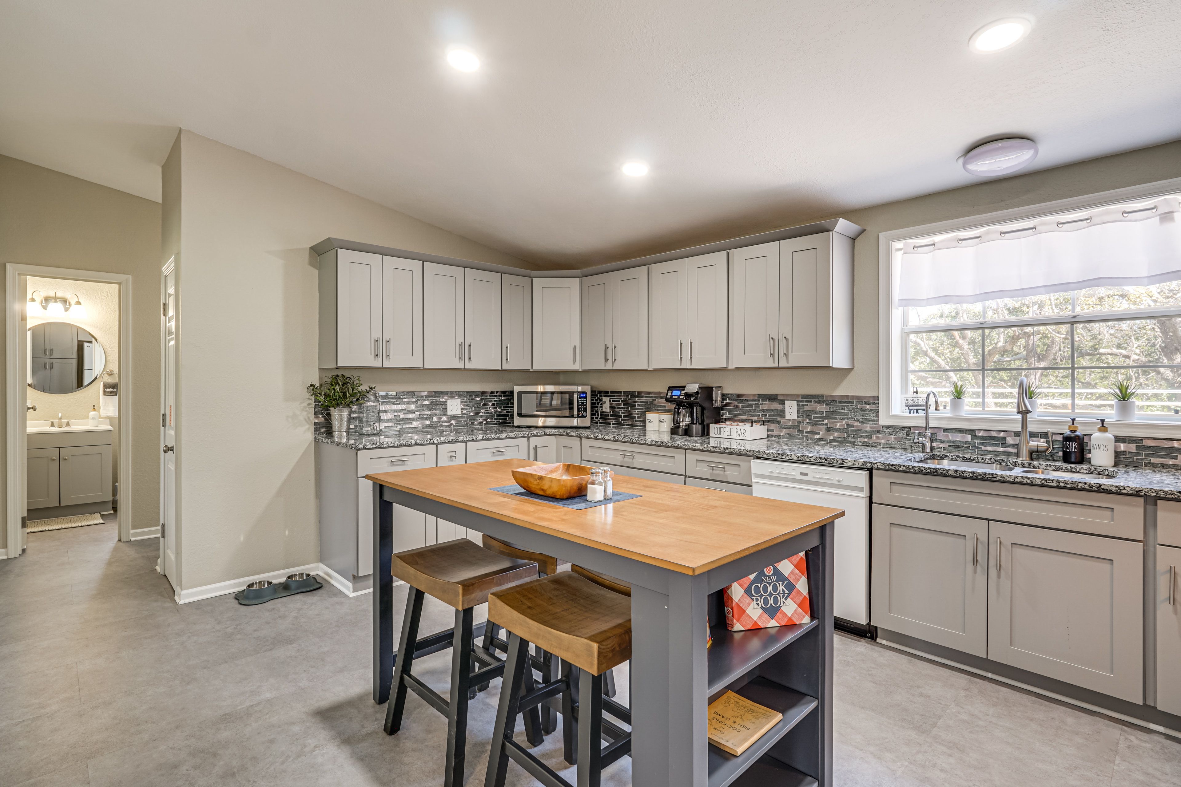 Kitchen | Cooking Basics | Single-Story Home