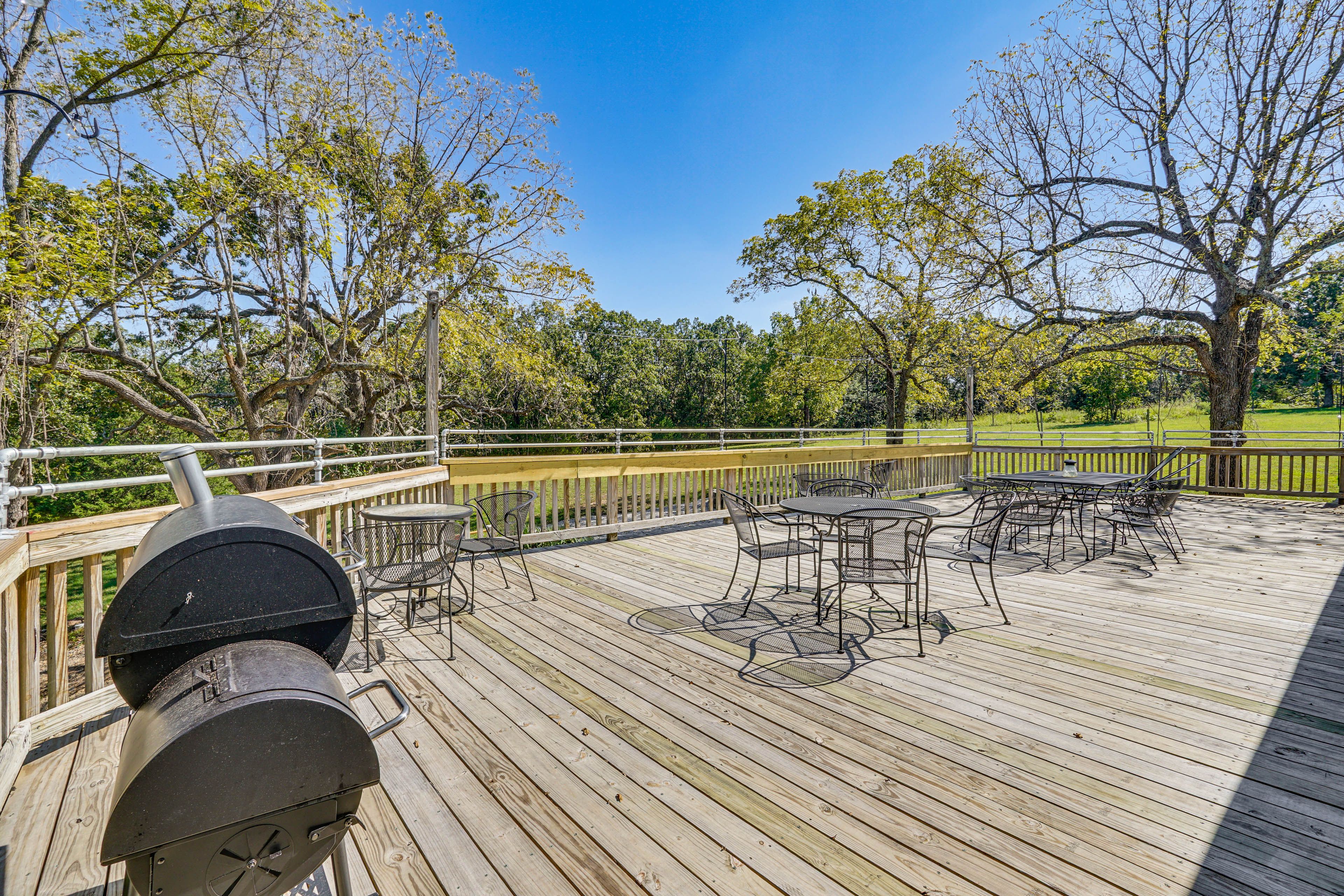 Private Deck | Outdoor Dining & Seating