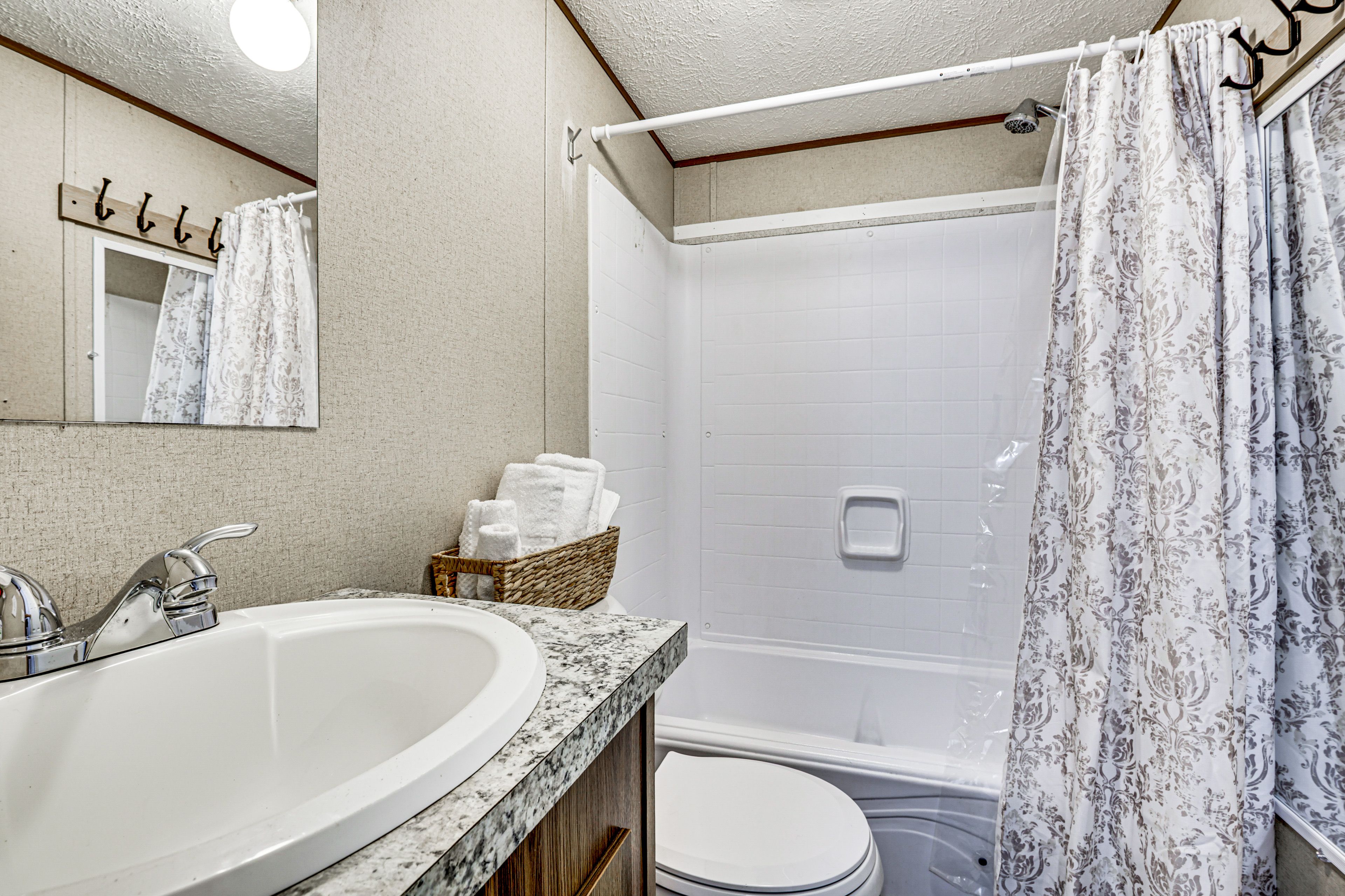 Bathroom | Towels Provided