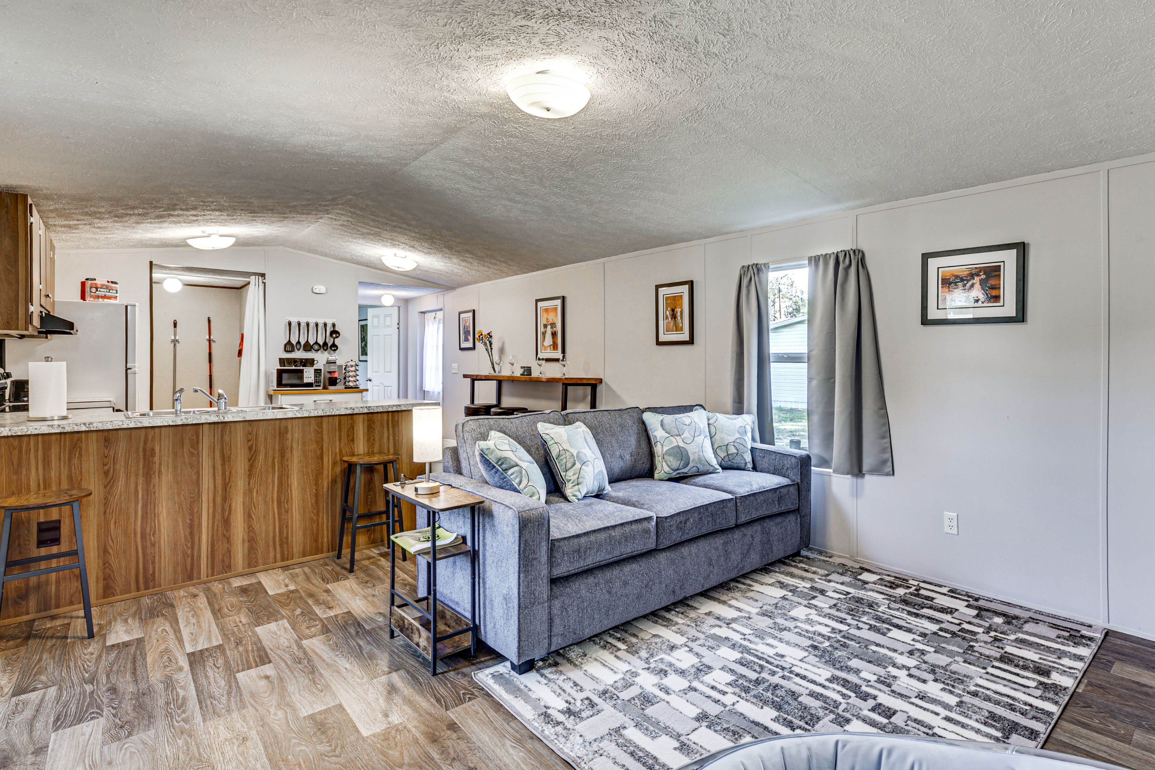 Living Room | Central A/C | Free WiFi | Queen Sleeper Sofa