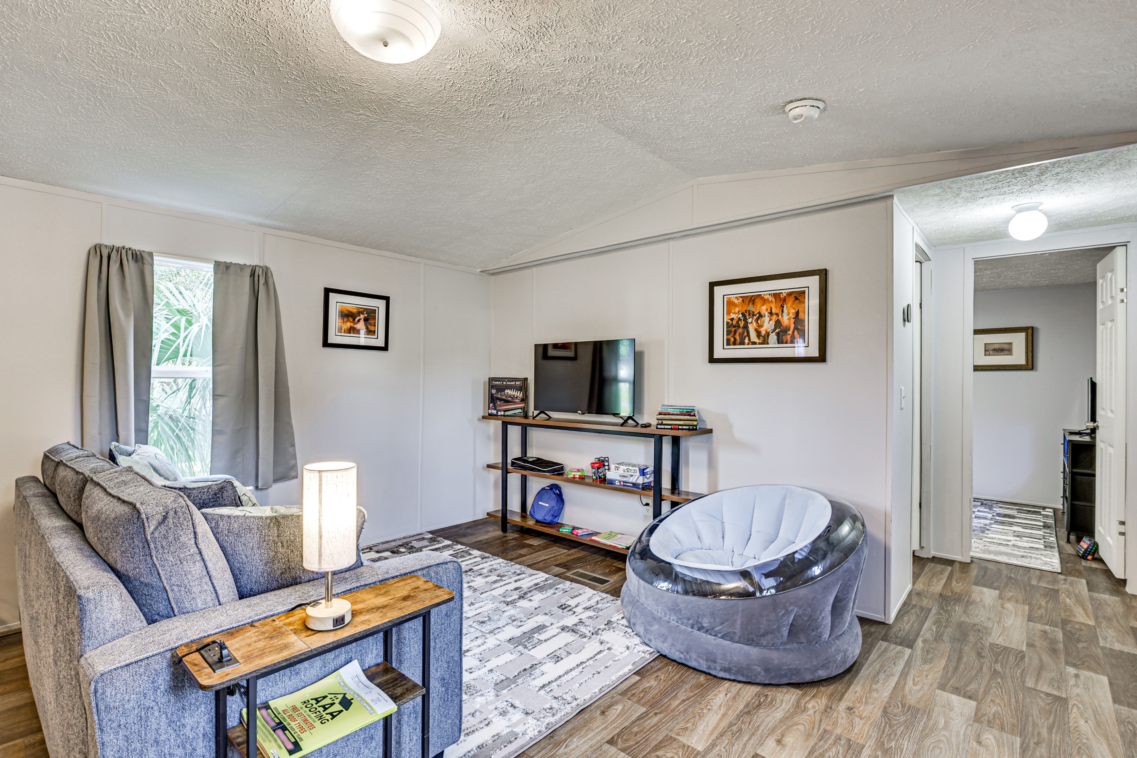 Living Room | Smart TV | Board Games | Single-Story Home