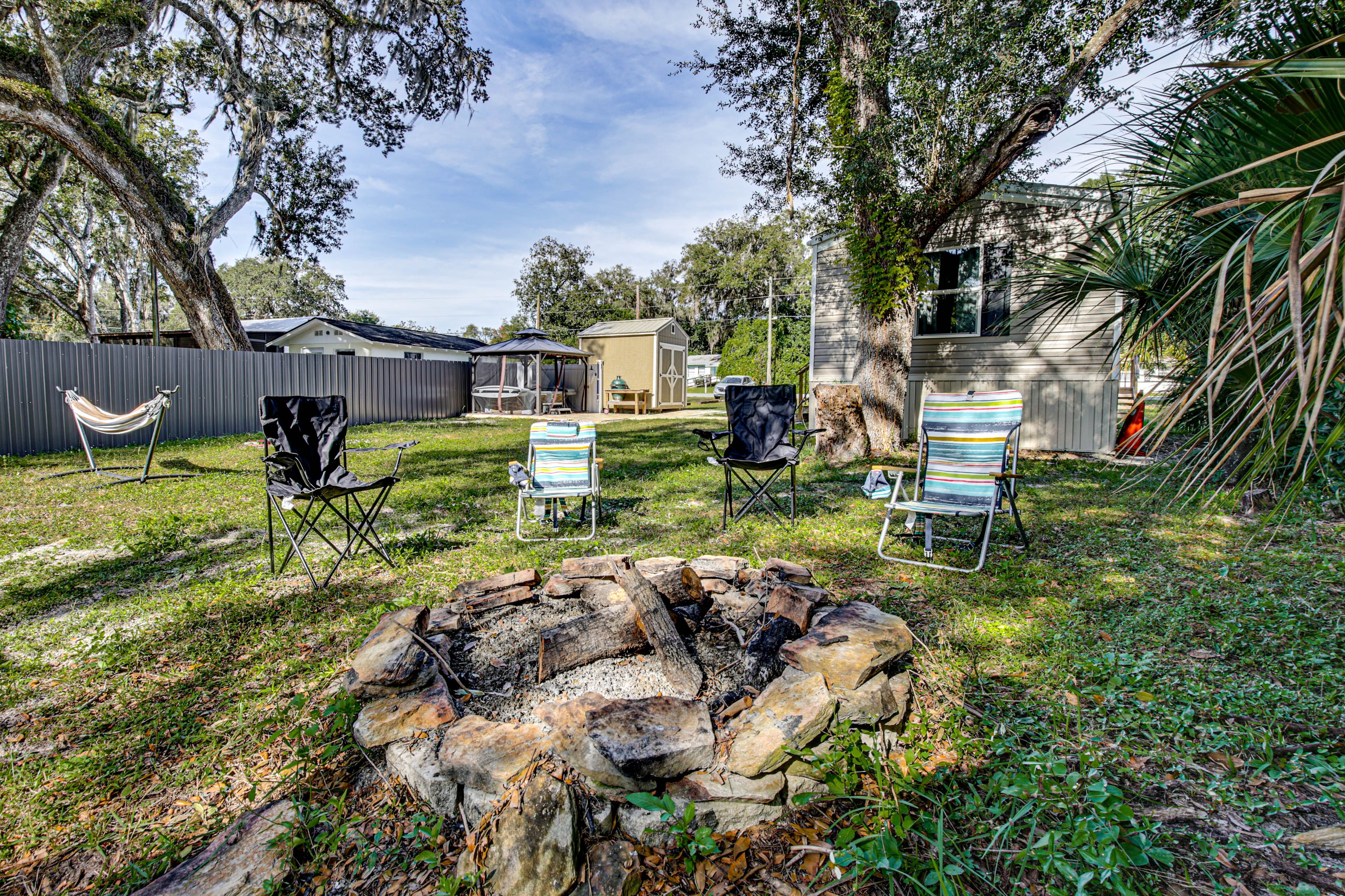 Fire Pit | Outdoor Seating
