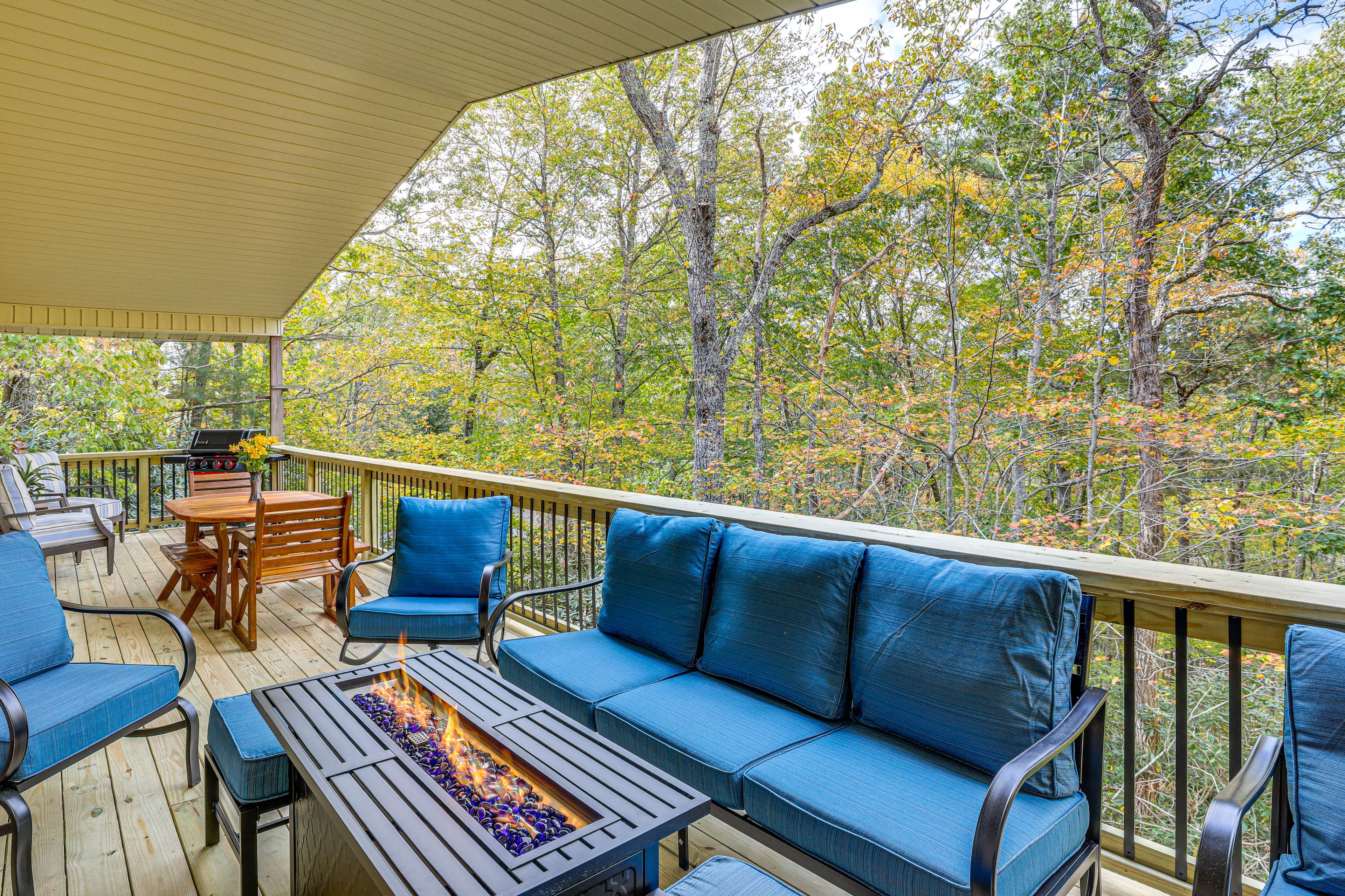 House Exterior | Covered Upper Deck | Gas Fire Table | Dining Area | Gas Grill