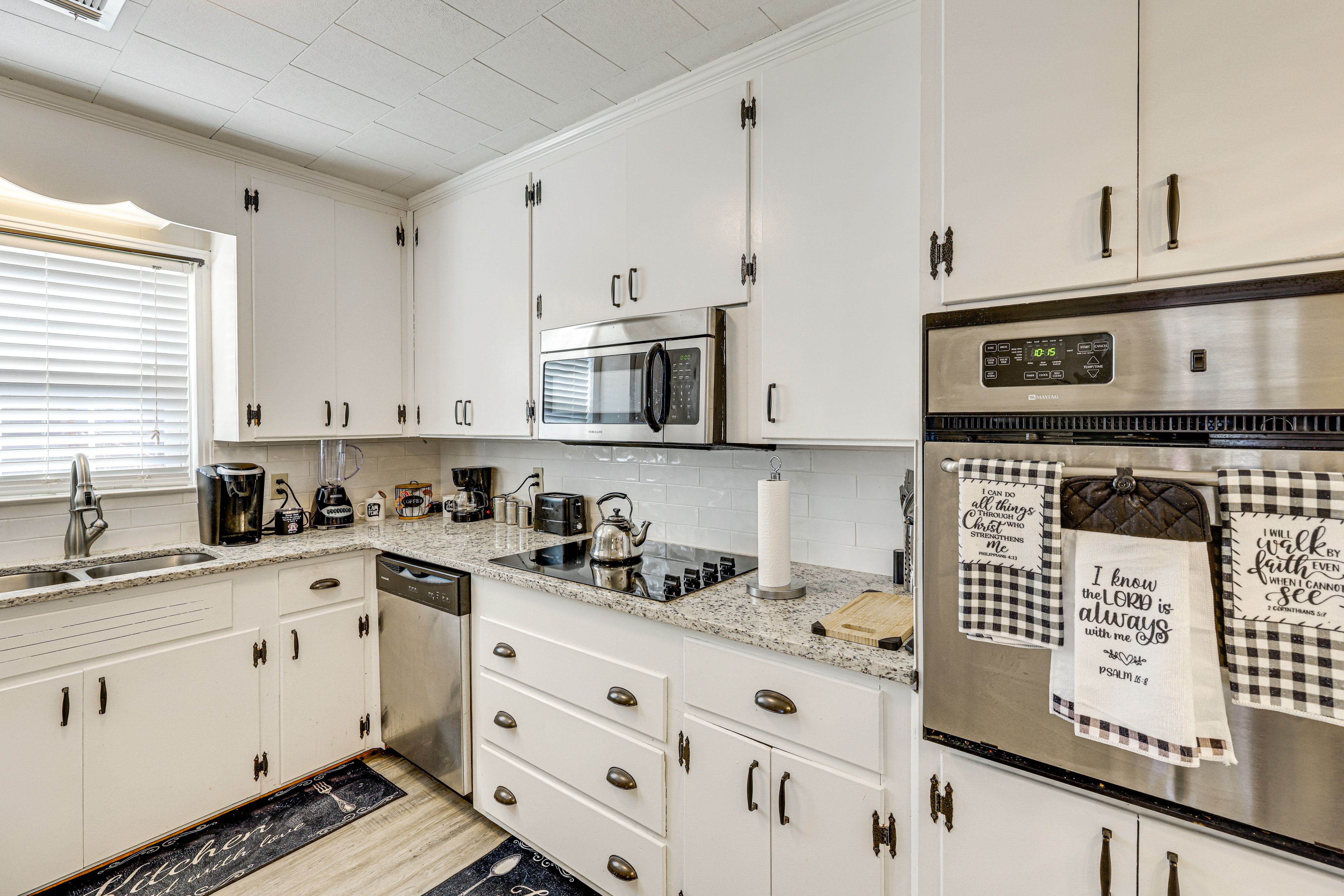 Kitchen | Refrigerator | Toaster