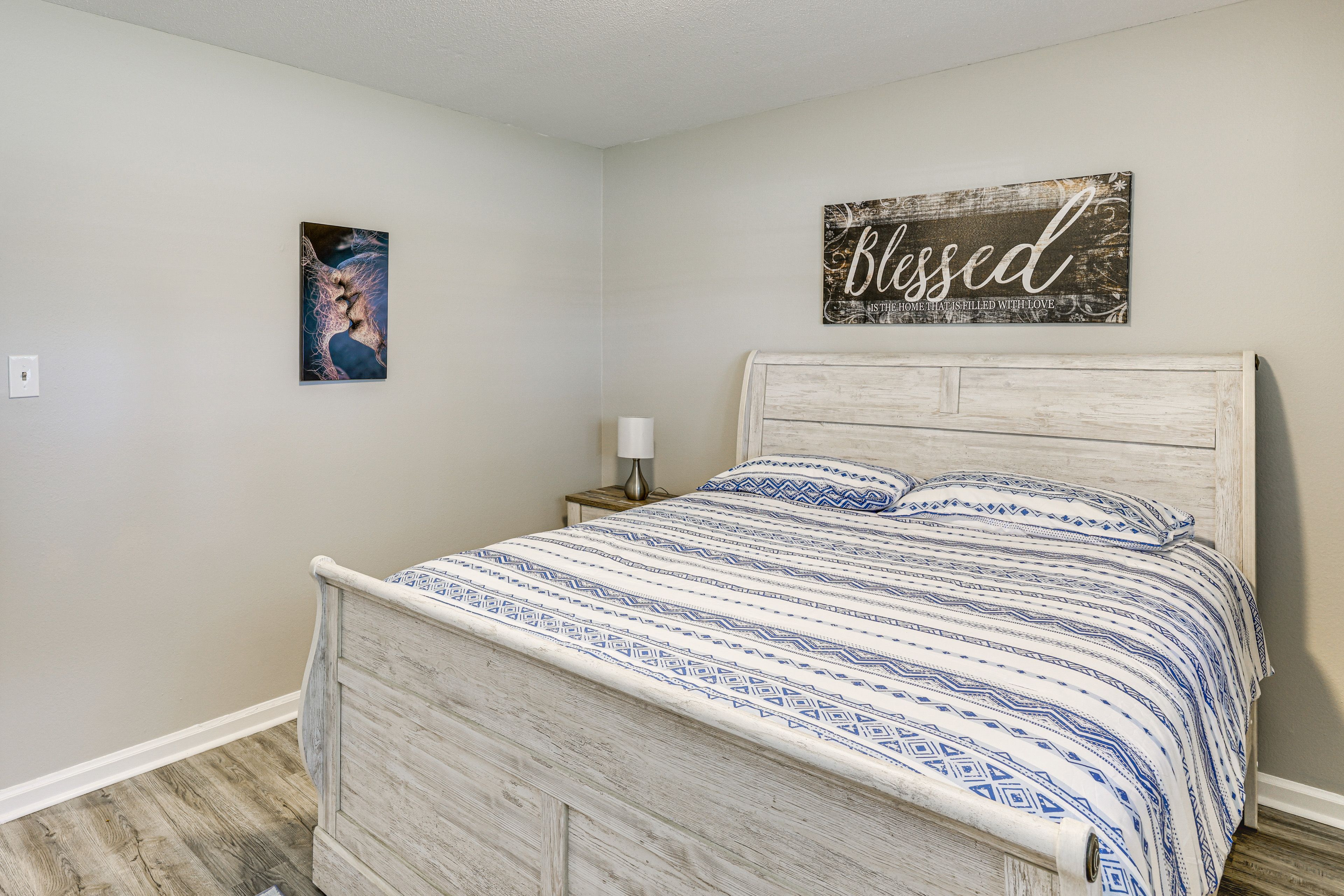 Bedroom 2 | Queen Bed