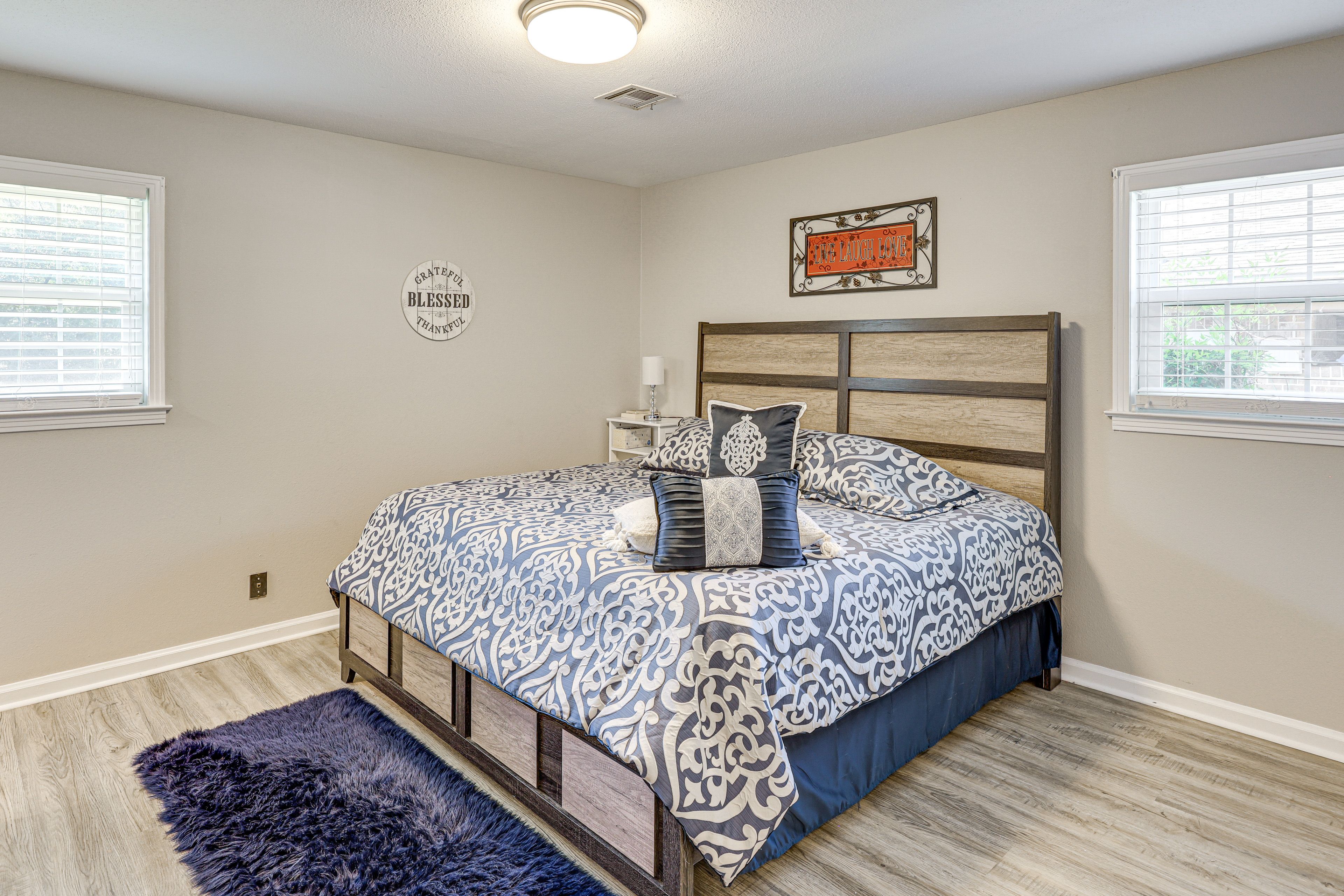 Bedroom 1 | King Bed