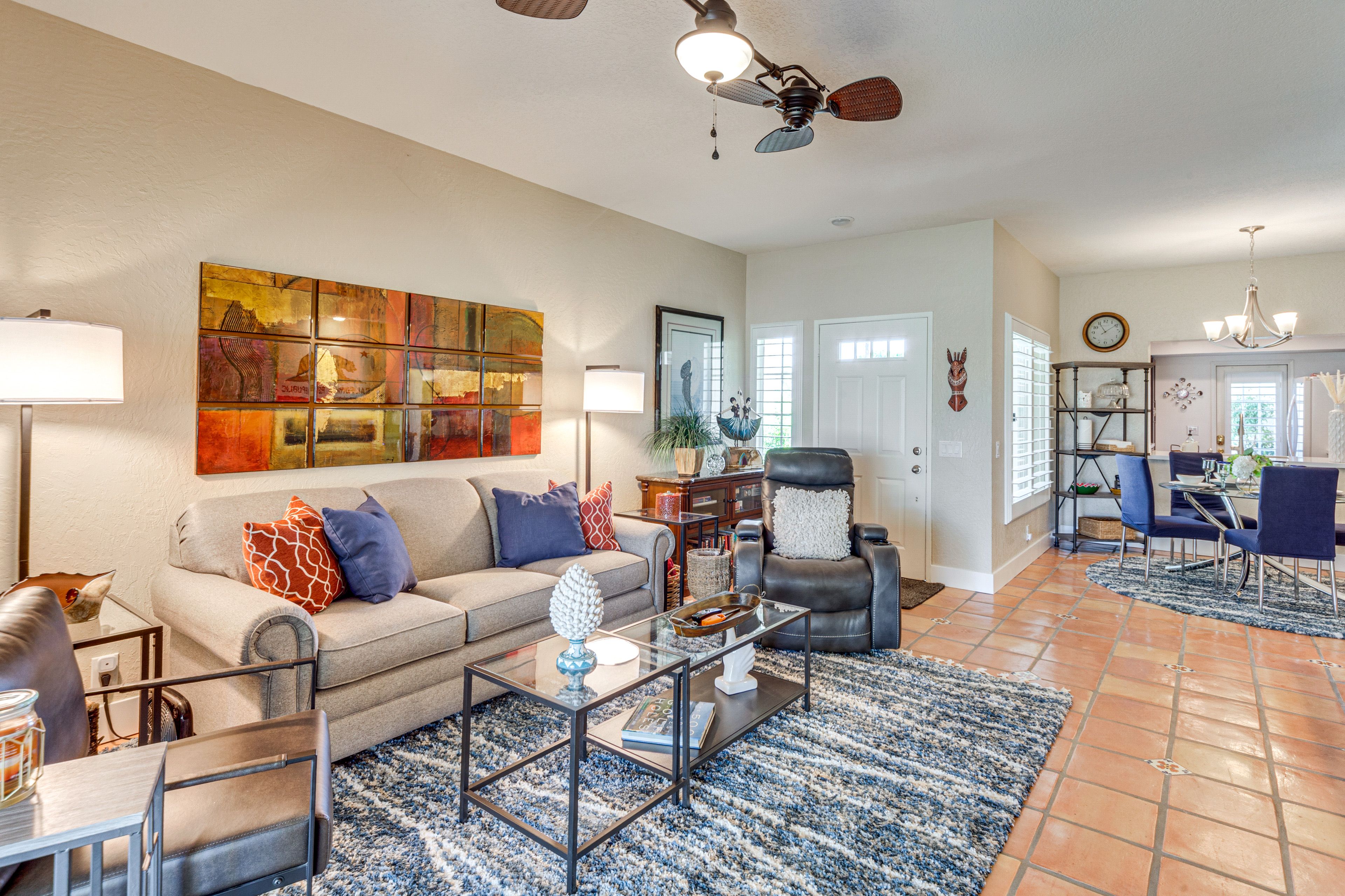 Living Room | Smart TV | Dry Bar