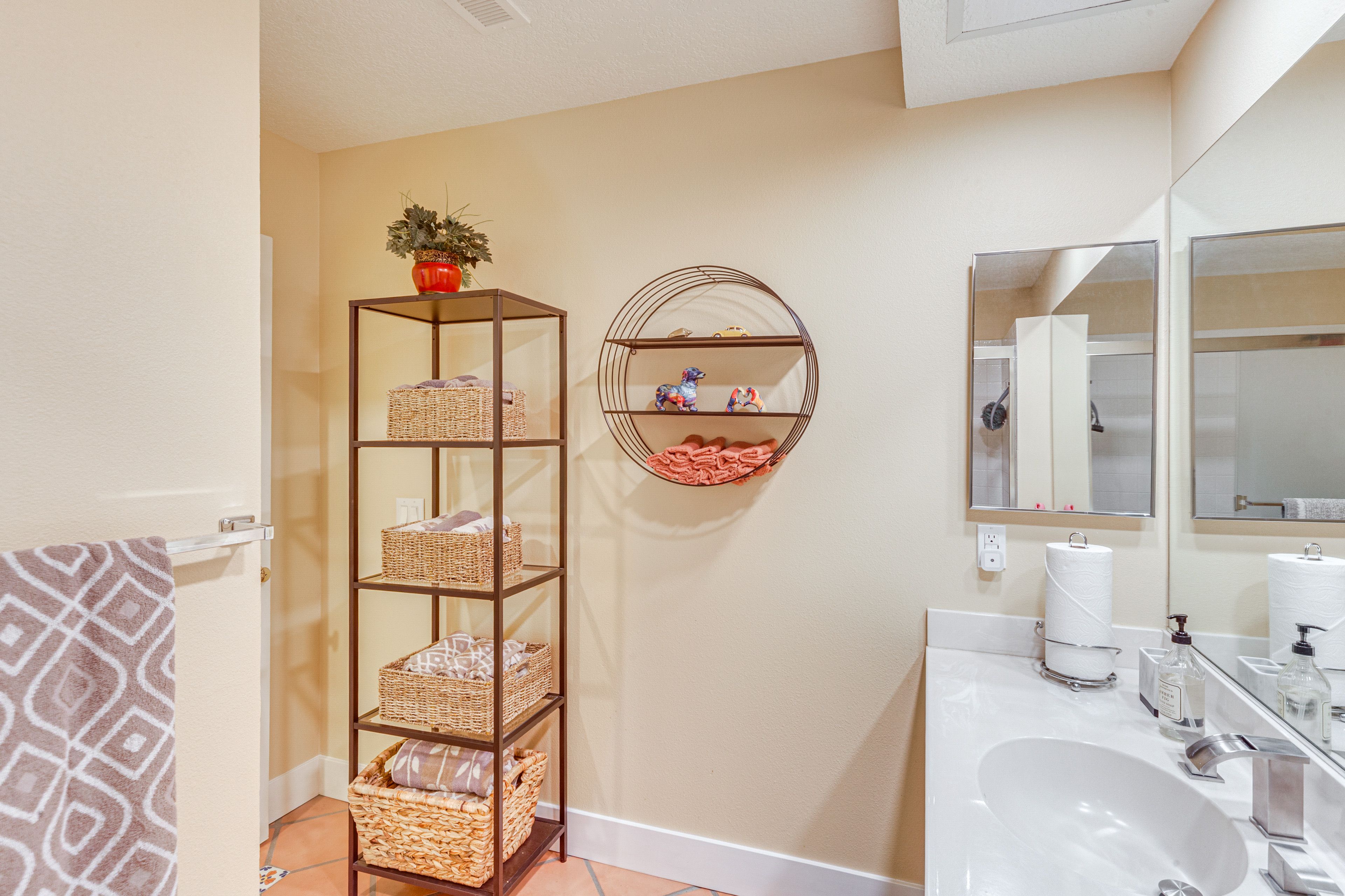Bathroom | Towels Provided