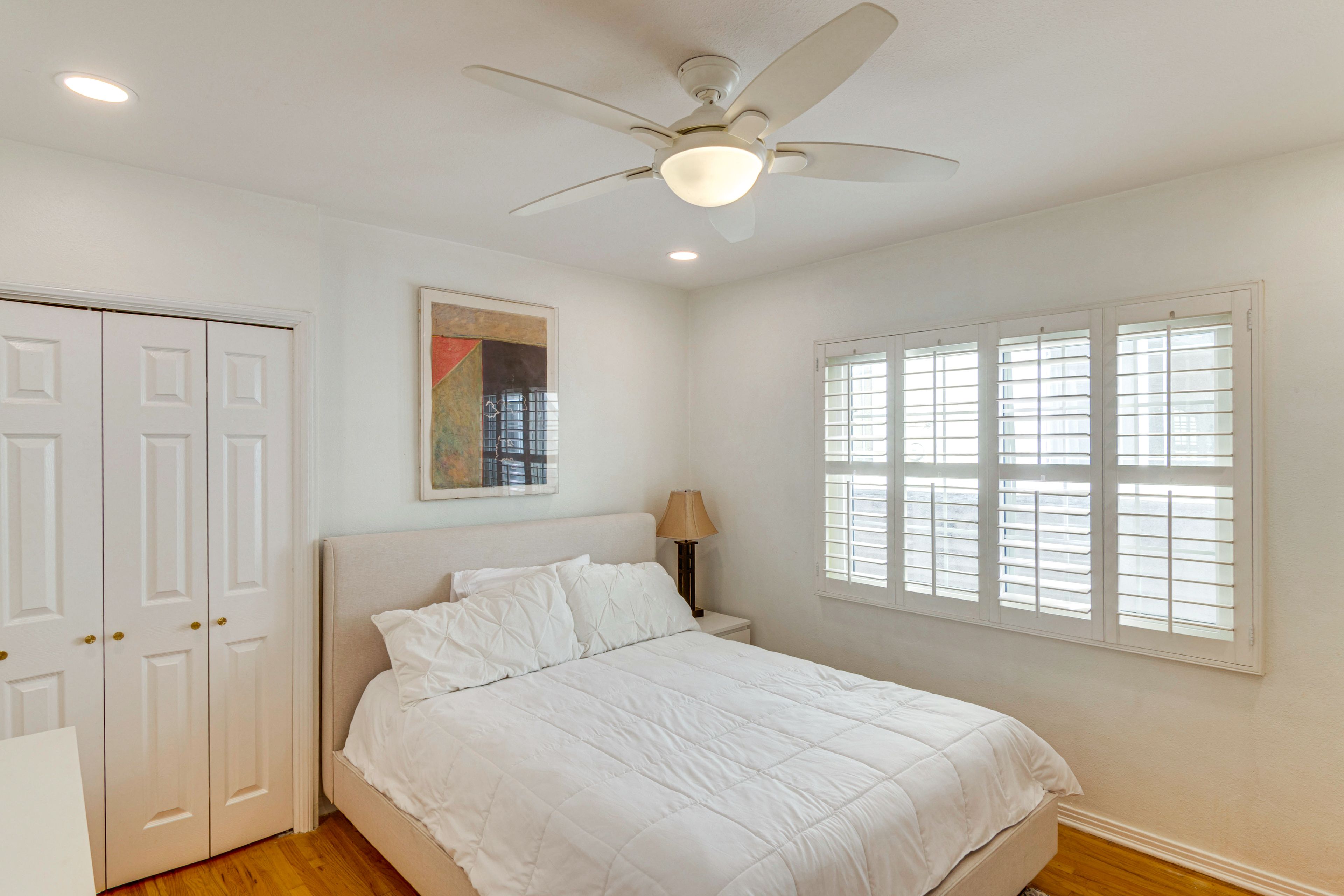 Bedroom 1 | Queen Bed