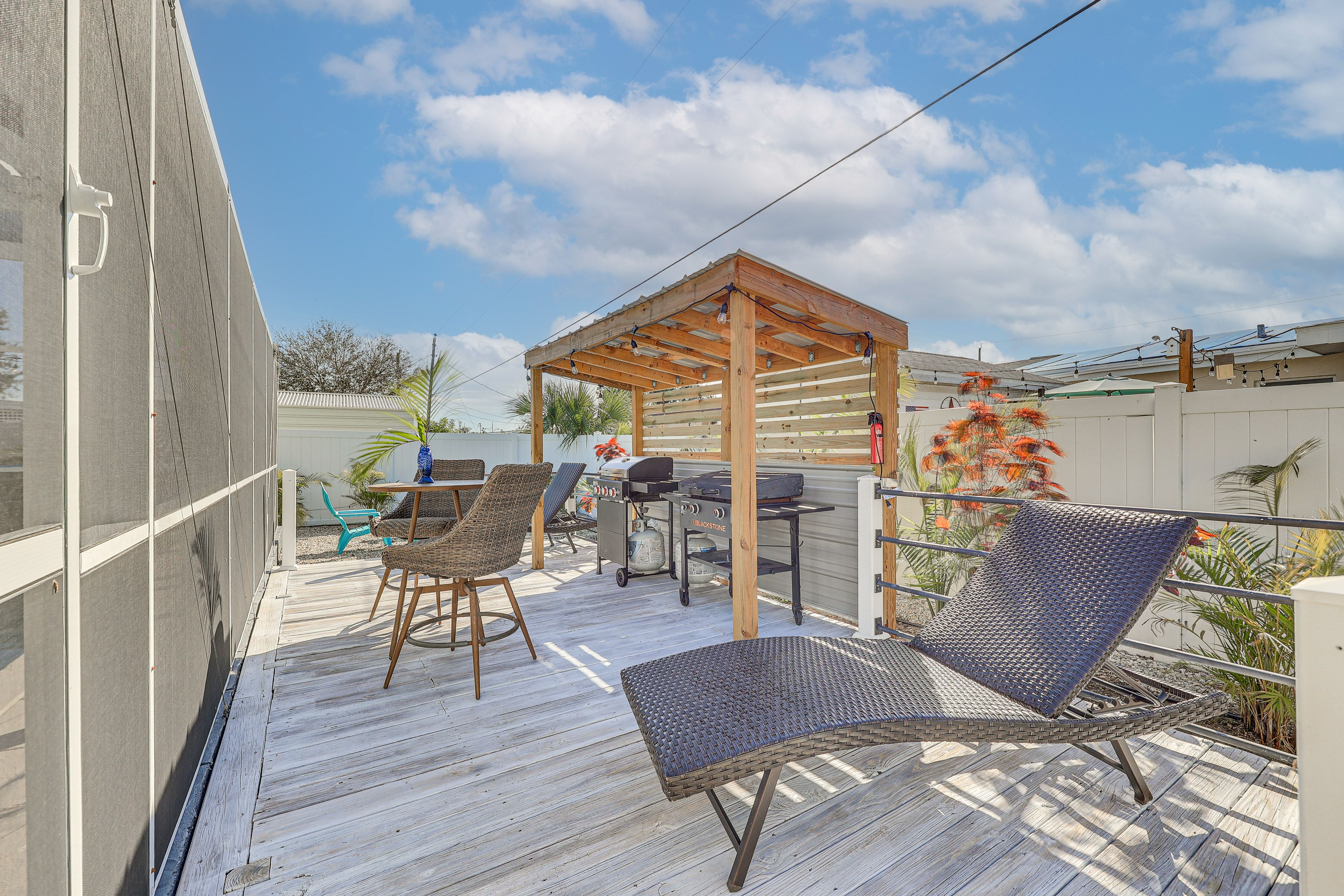 Patio | Gas Grill & Griddle