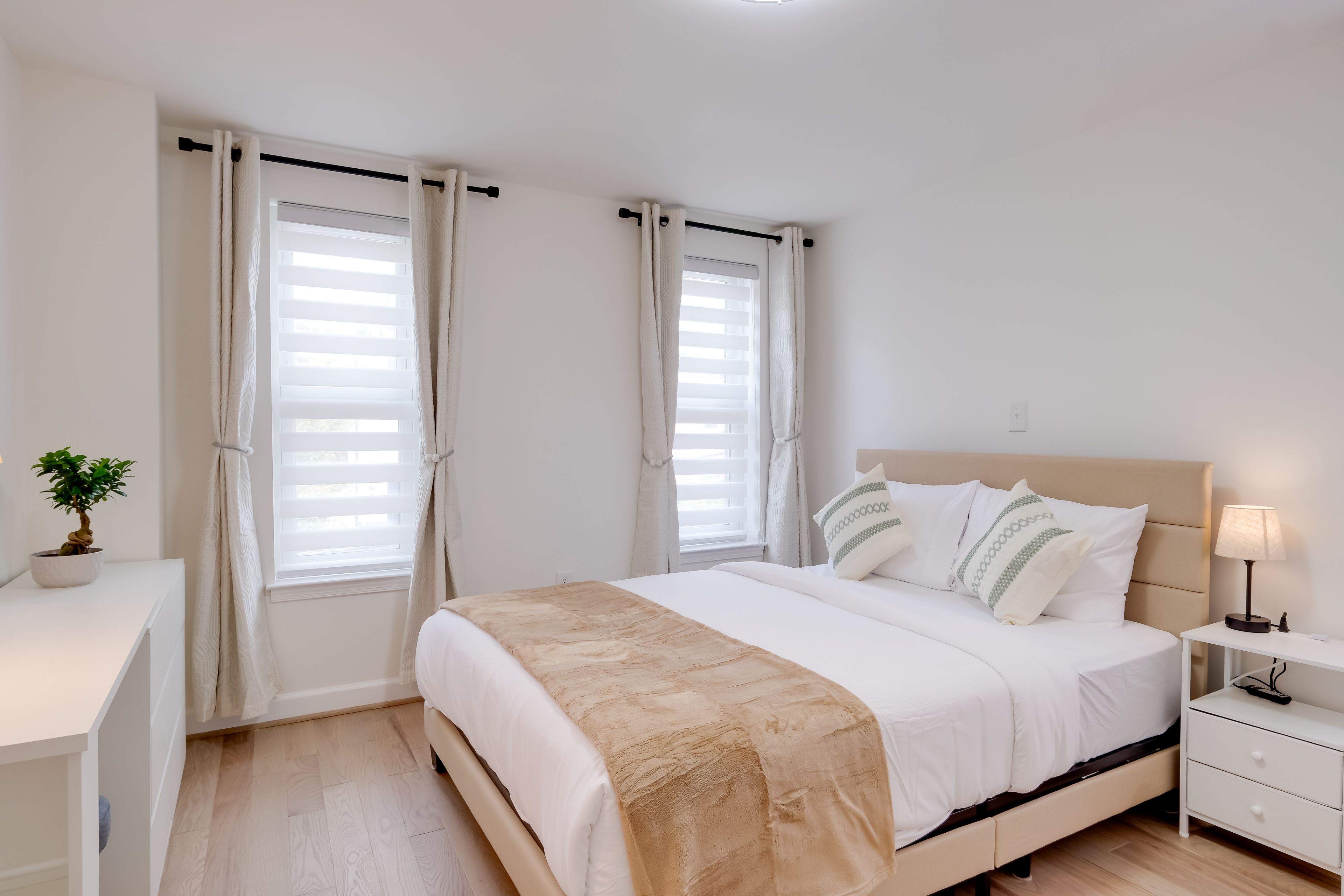 Bedroom 2 | Queen Bed | 2nd Floor | Linens Provided