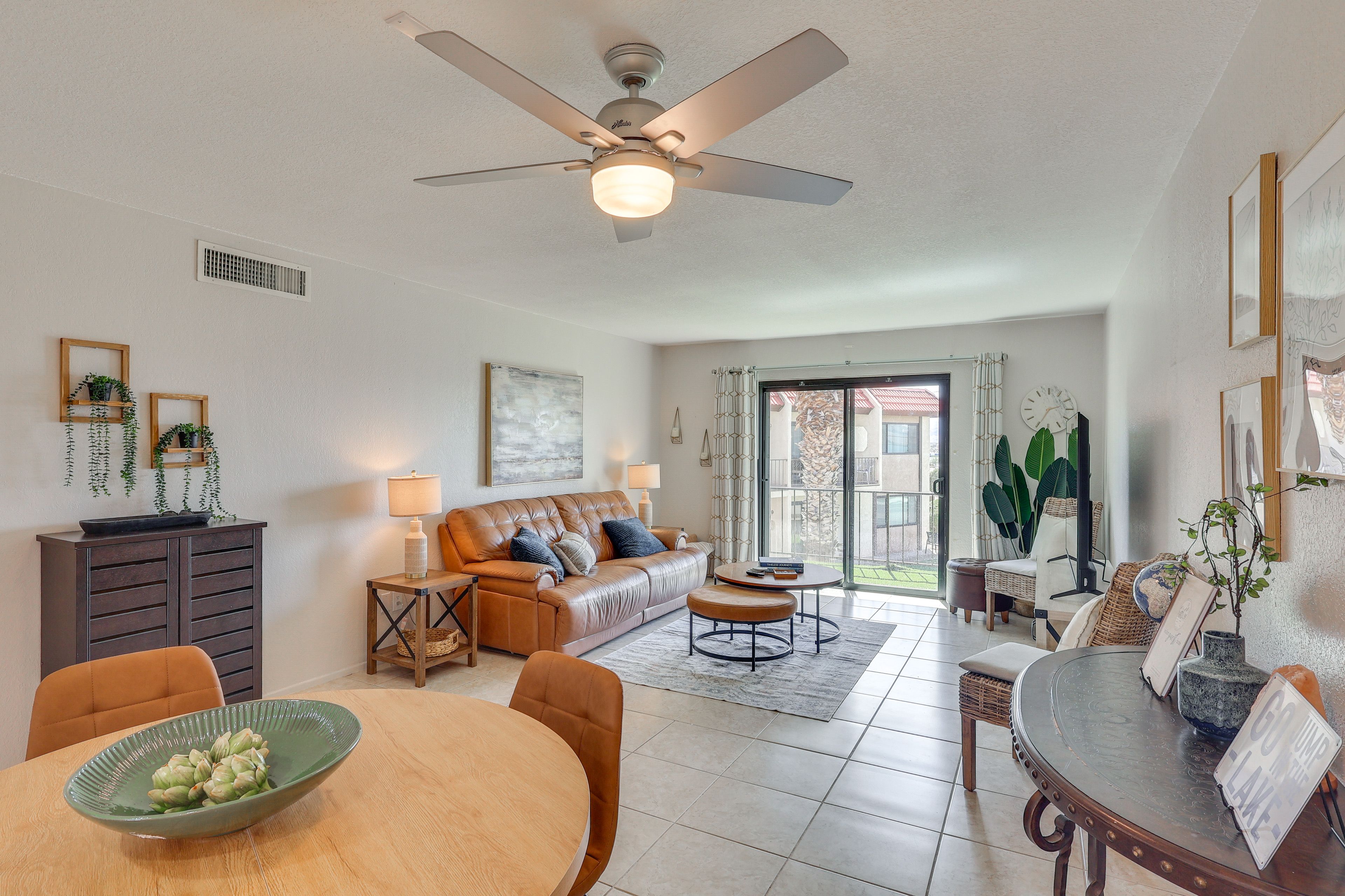 Living Space | Free WiFi | Central A/C & Heating