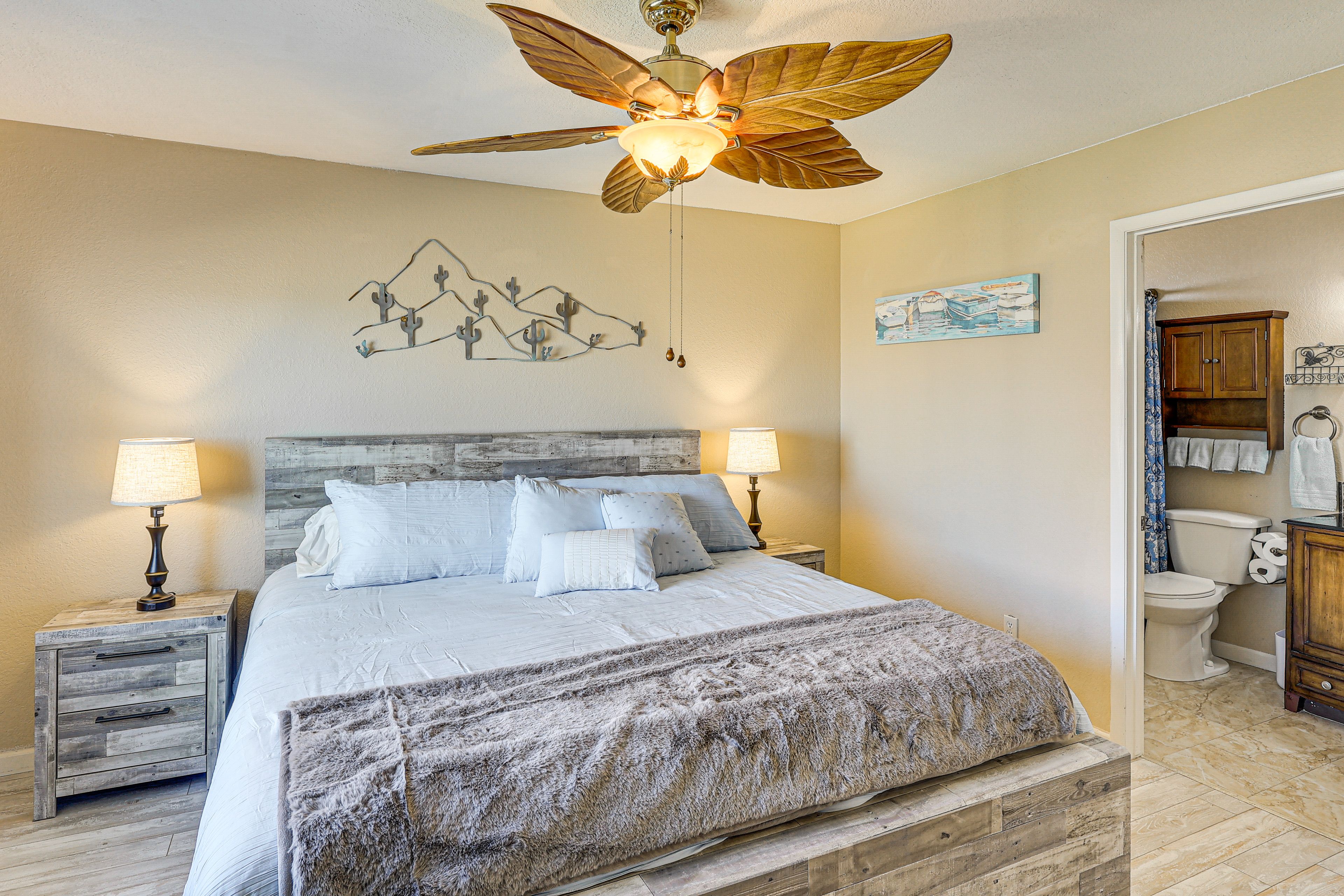 Bedroom 1 | King Bed | Linens Provided