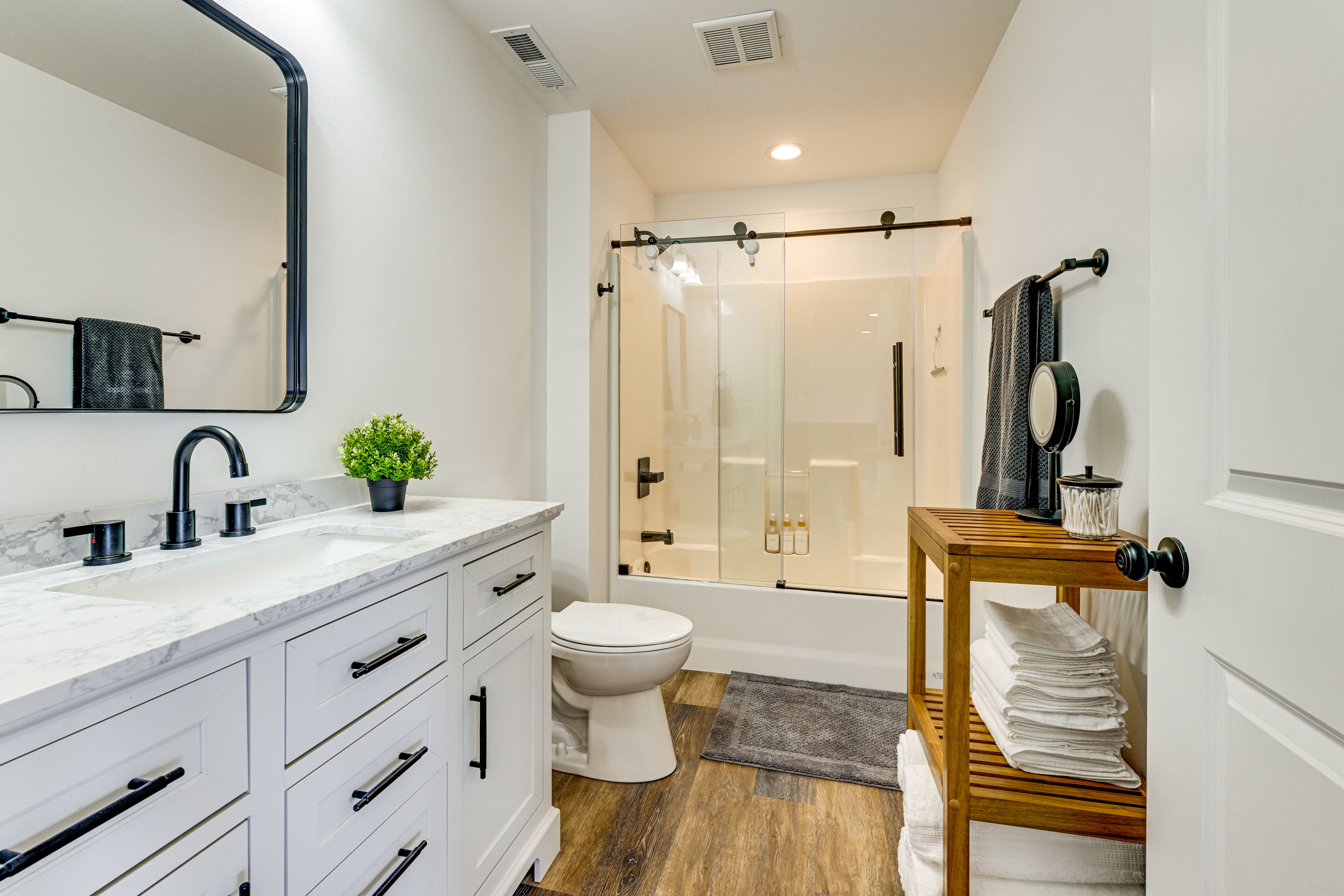 Bathroom | Lower Level