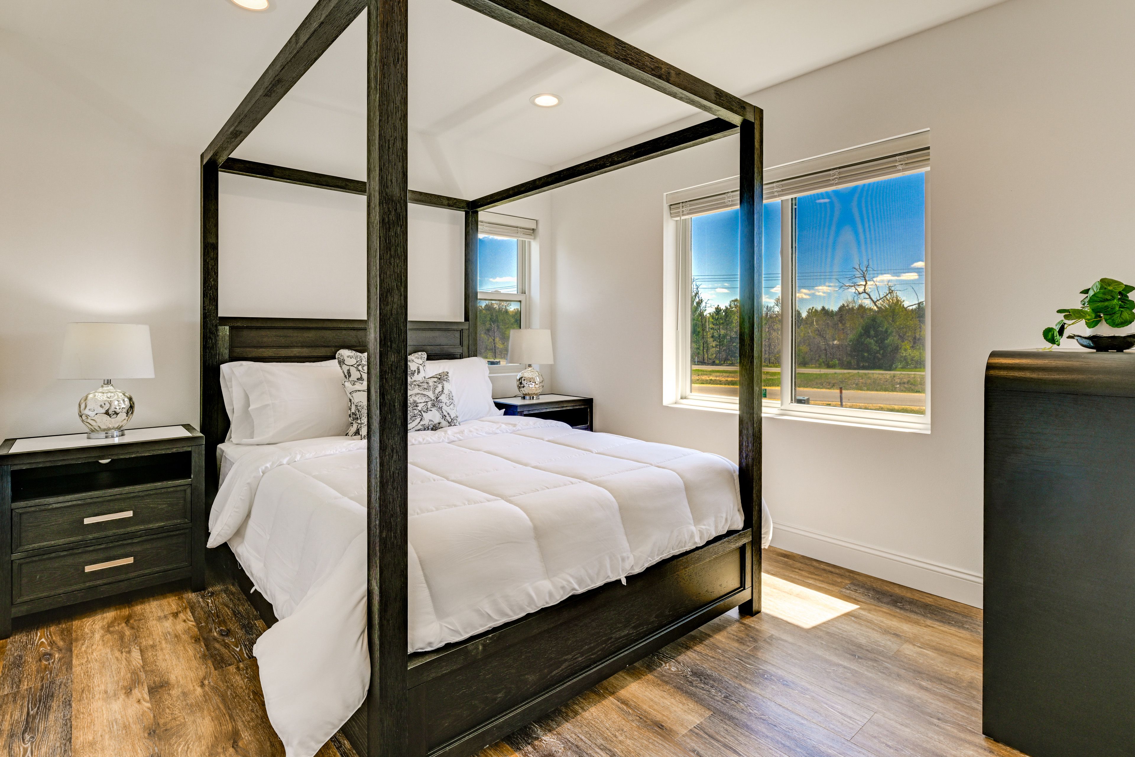 Bedroom 3 | Queen Bed | Main Level