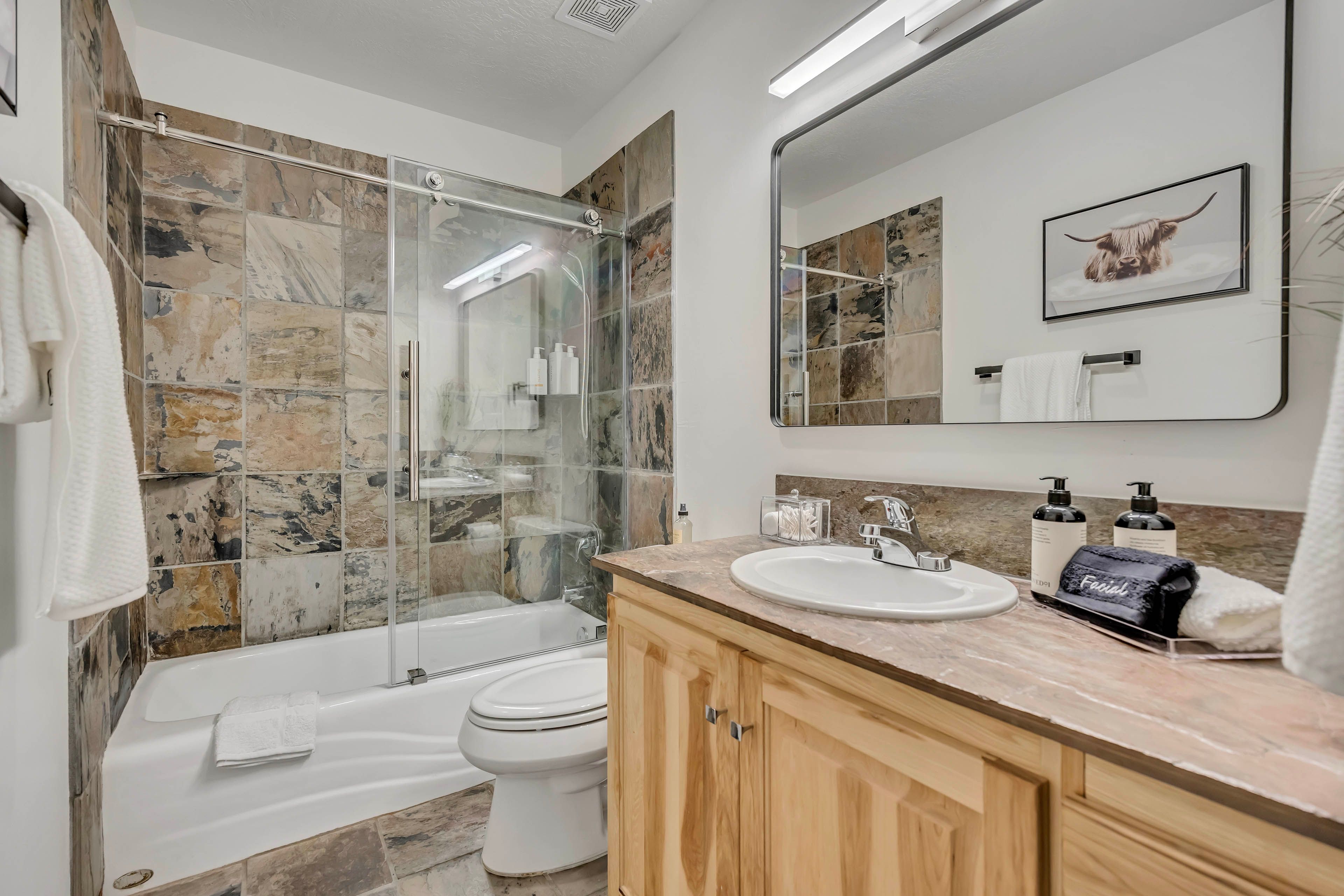 Bathroom | Upper Level