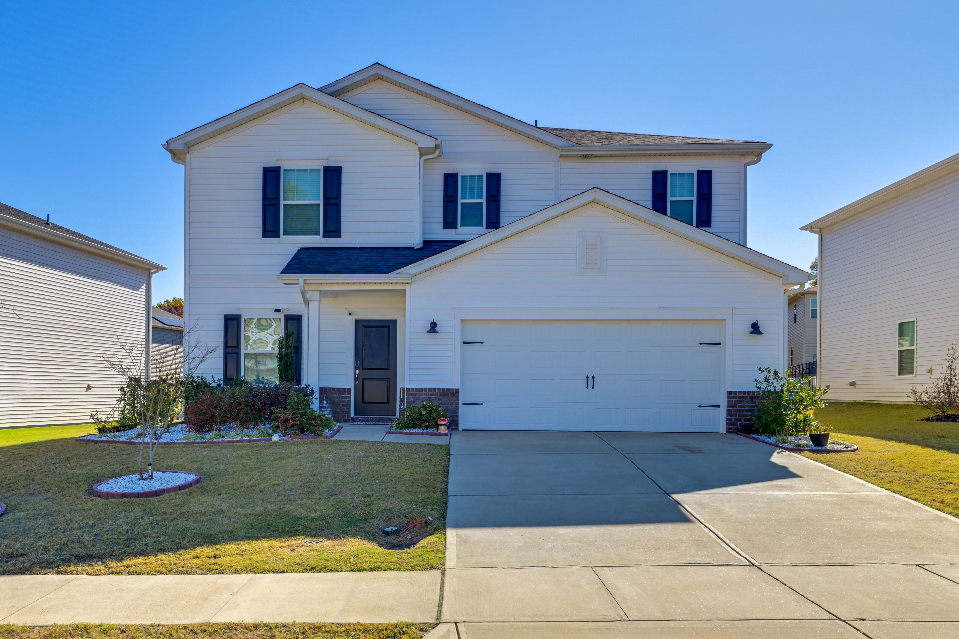 Parking | Driveway (2 Vehicles) | Free Street Parking | Community Overflow Lot