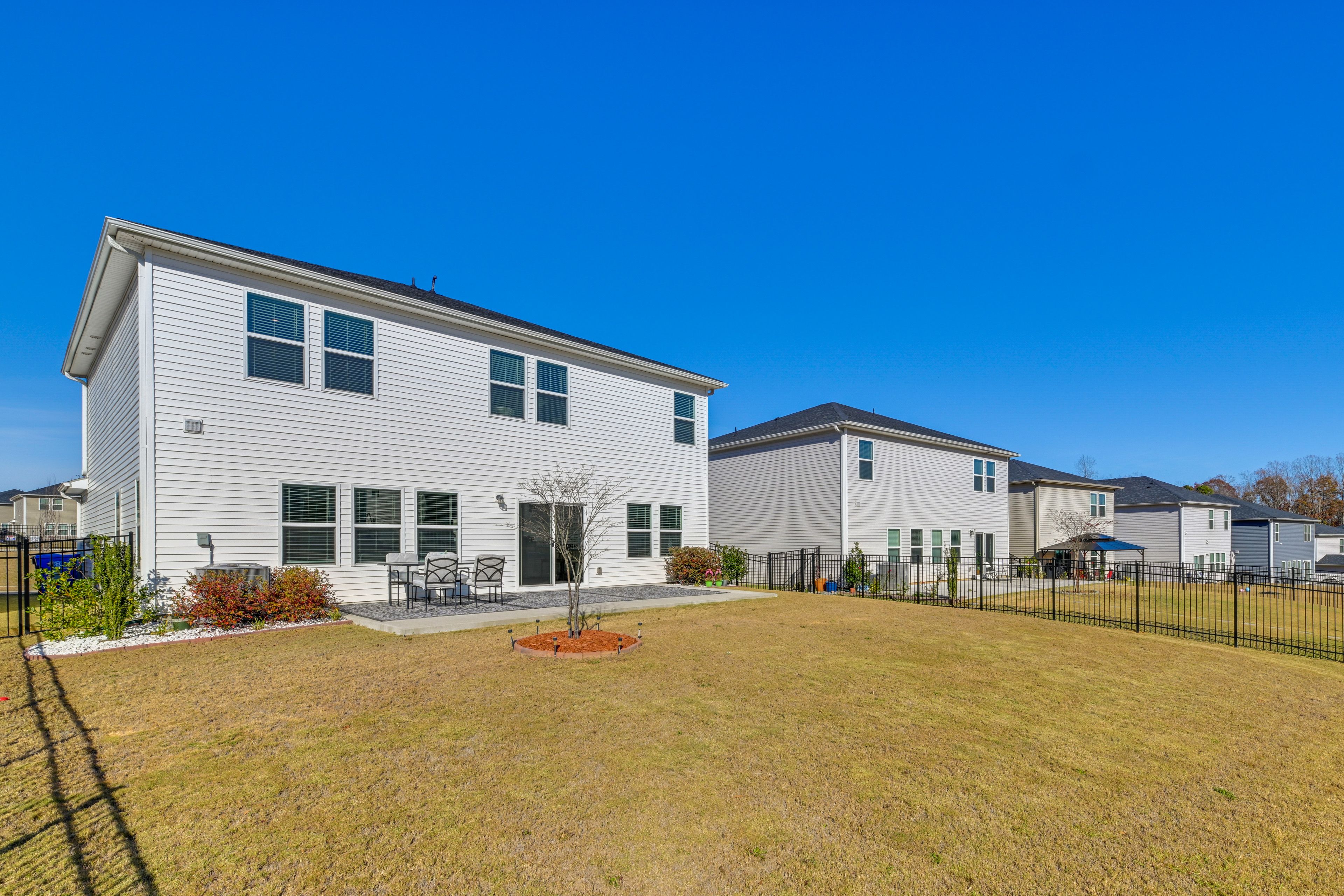 Fenced Backyard | 4 Mi to Downtown Mooresville Shopping & Dining