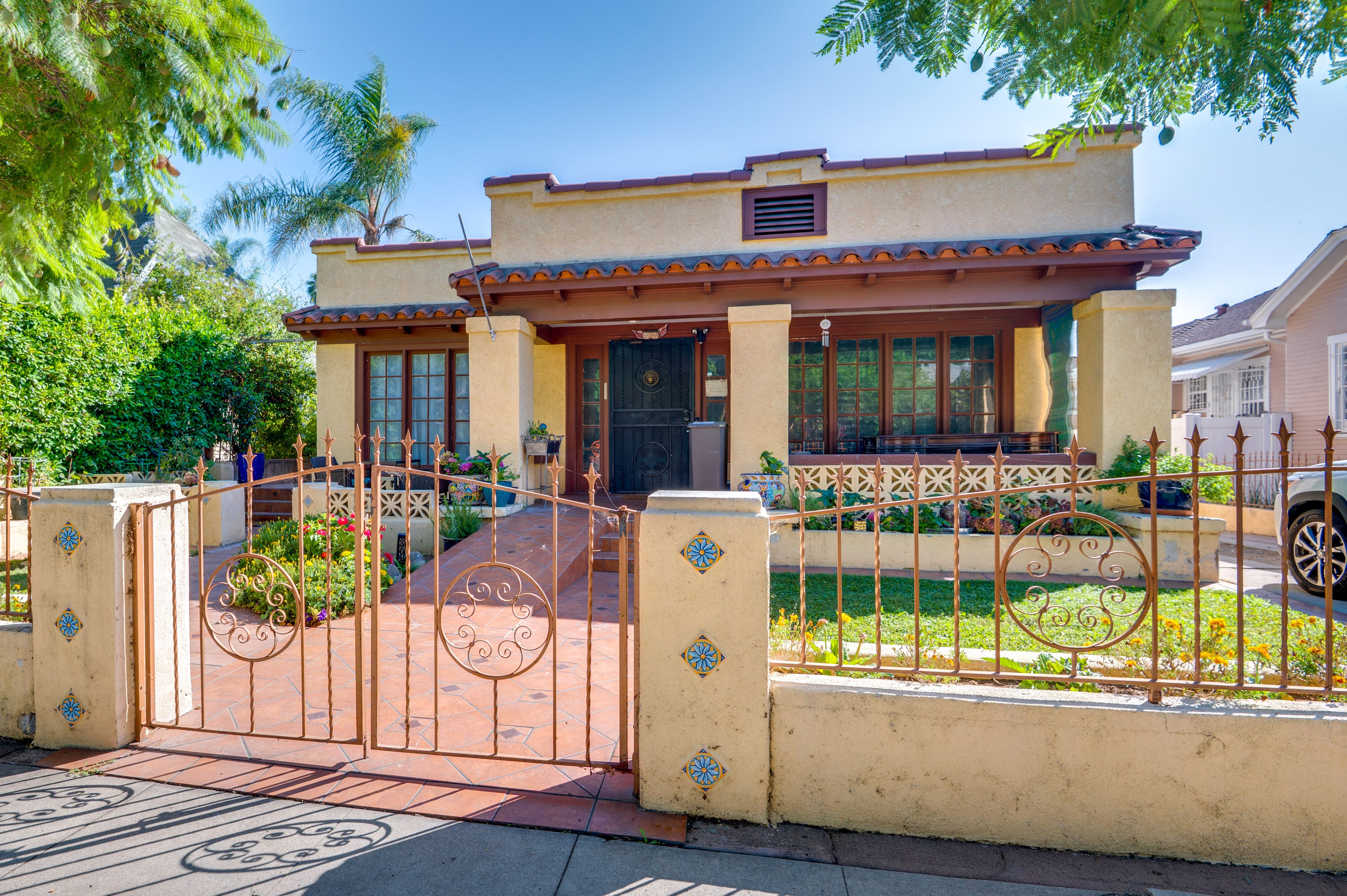 Los Angeles Vacation Rental | Studio | 1BA | 450 Sq Ft | 3 Steps to Access