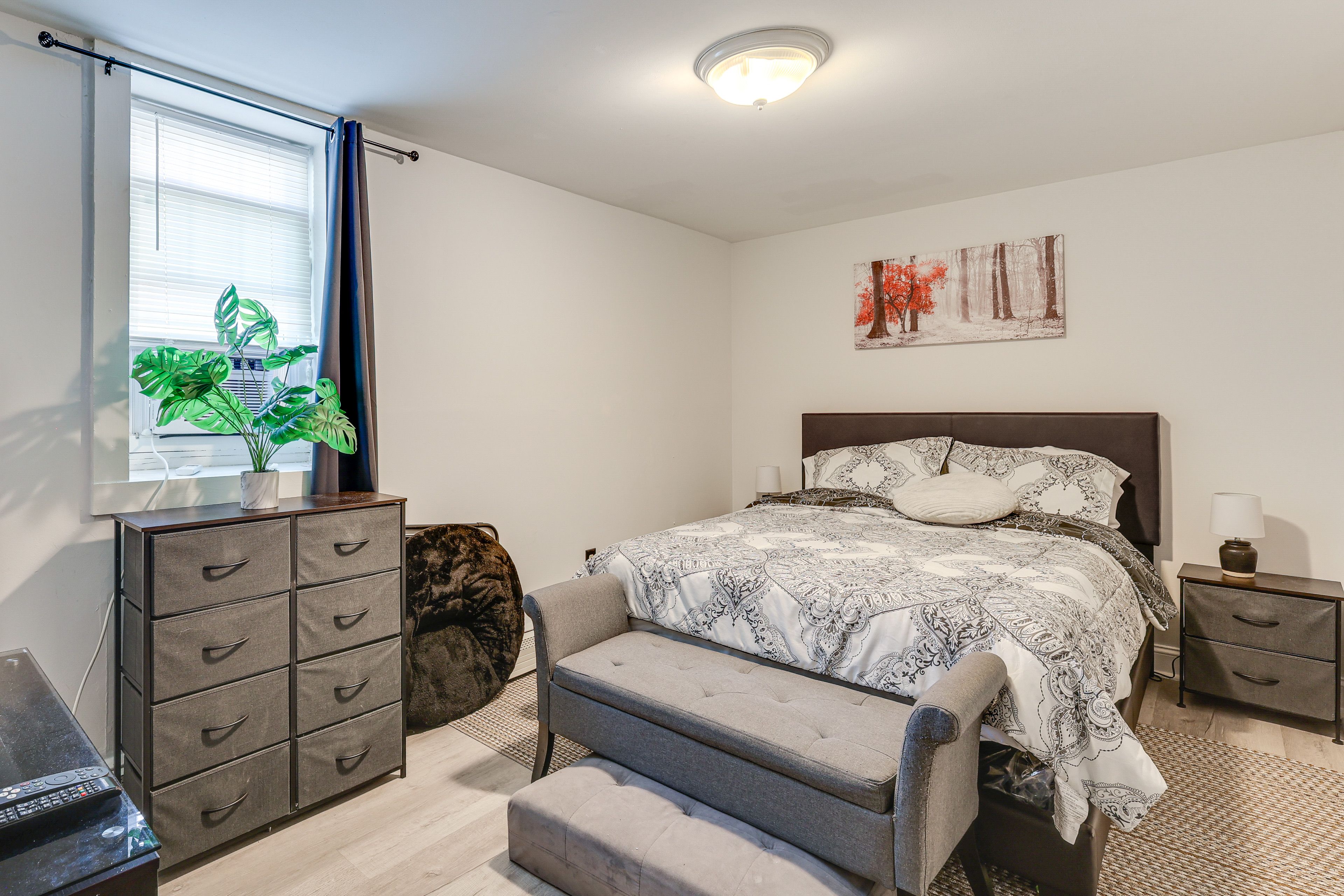 Bedroom | Queen Bed | Linens Provided | Smart TV | Window A/C Unit