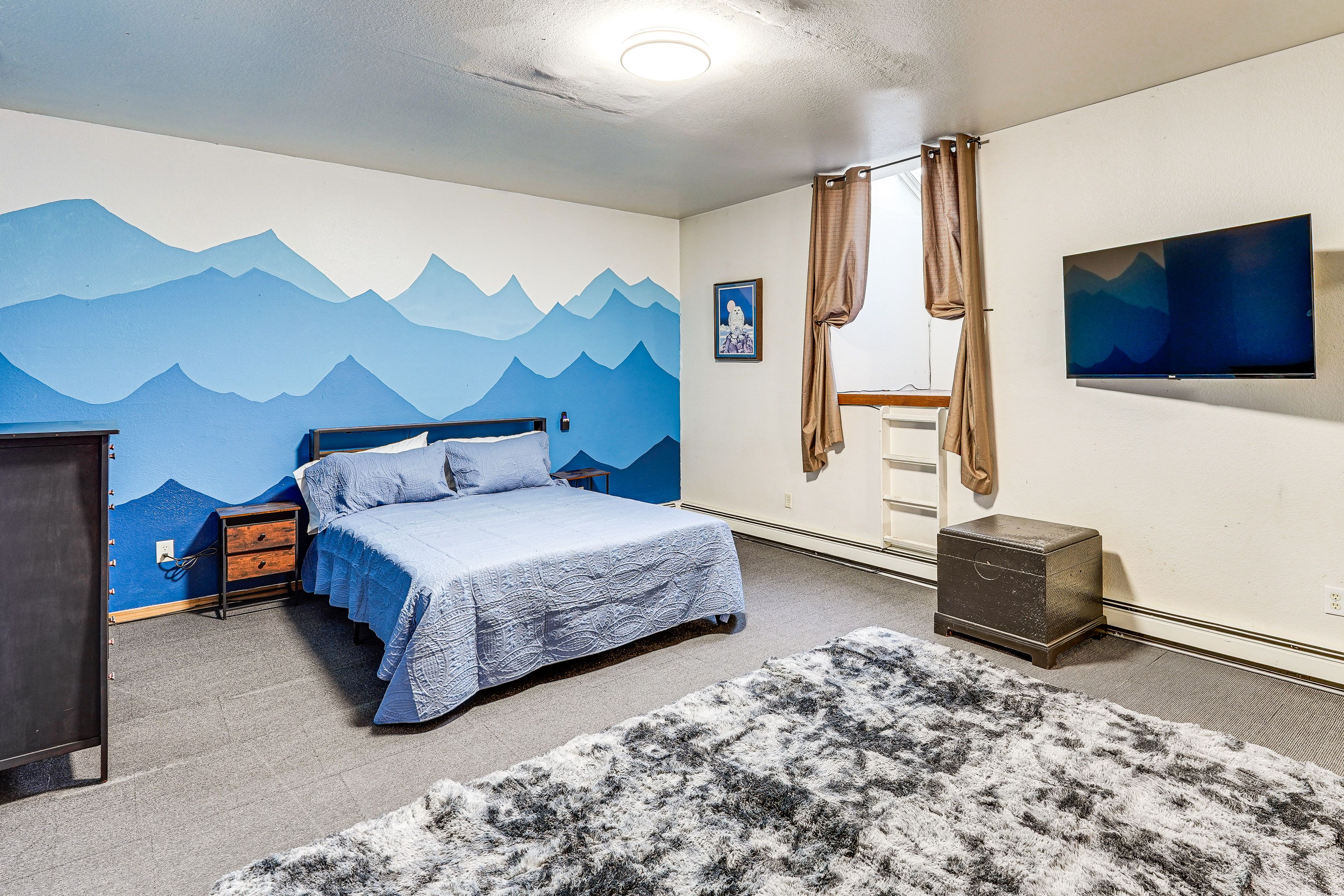 Bedroom 6 | Queen Bed | Lower Level