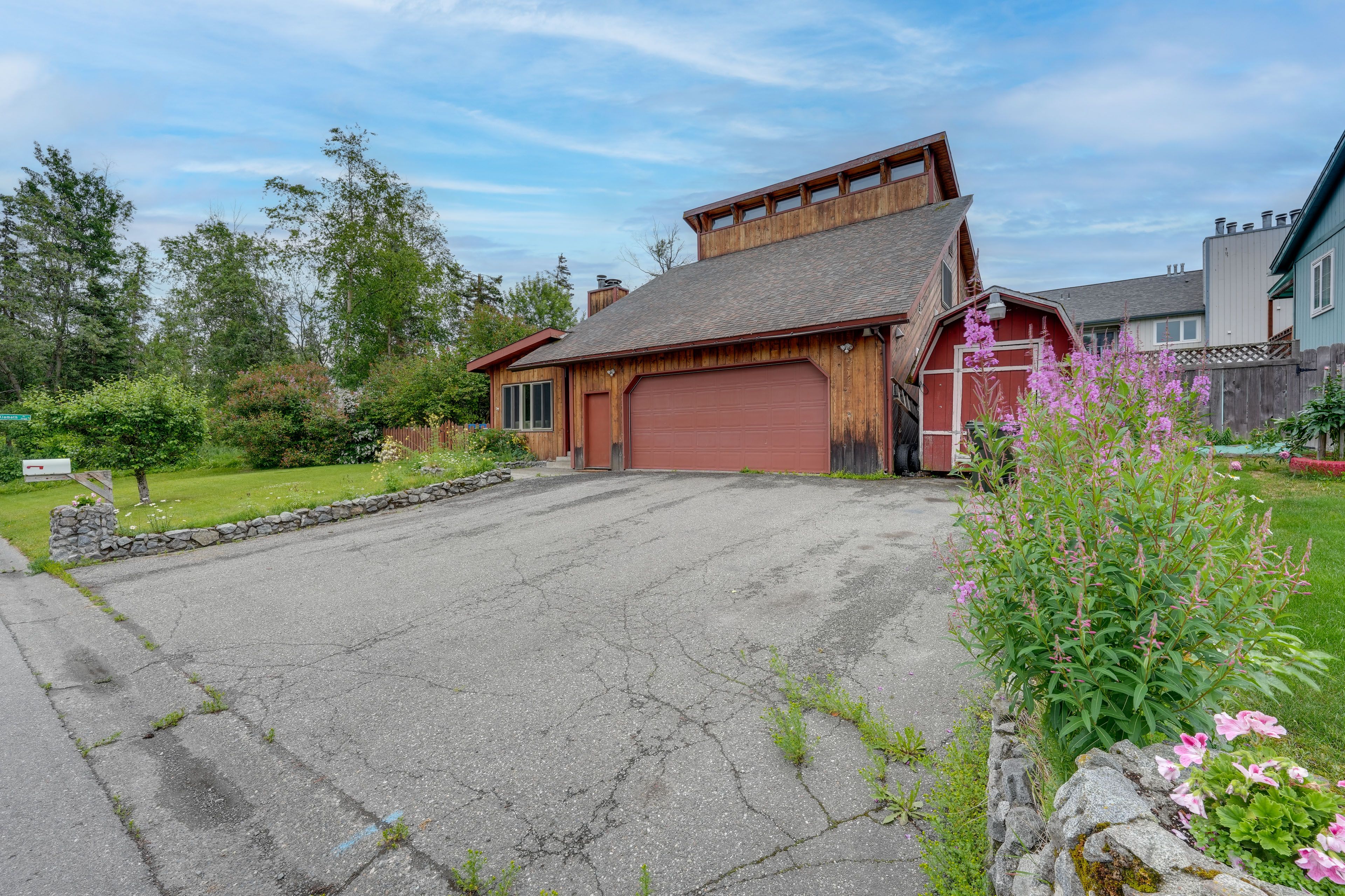 Parking | Driveway (3 Vehicles) | Street Parking | No Garage Access