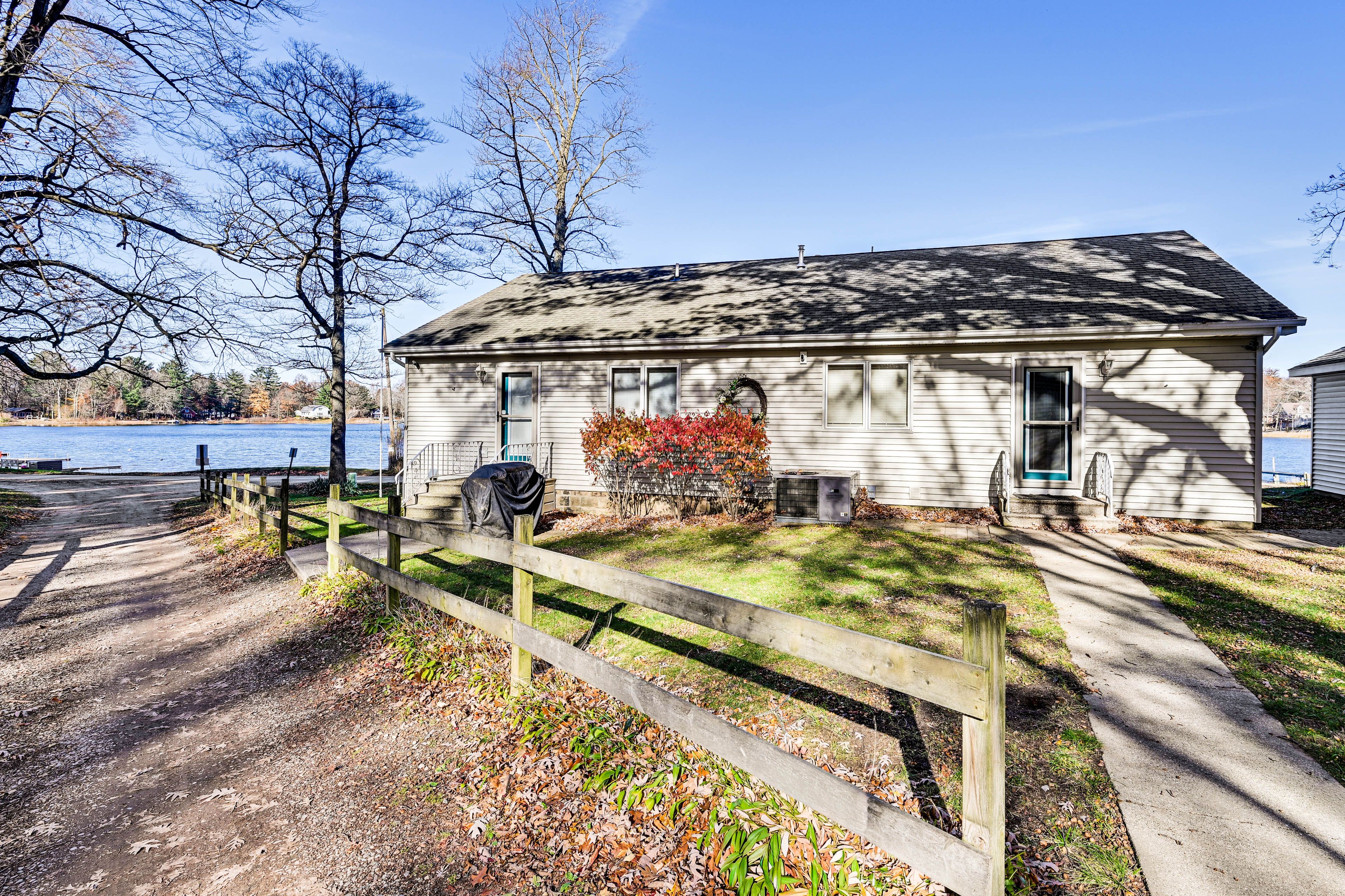 Parking | Gravel Spaces (2 Vehicles)