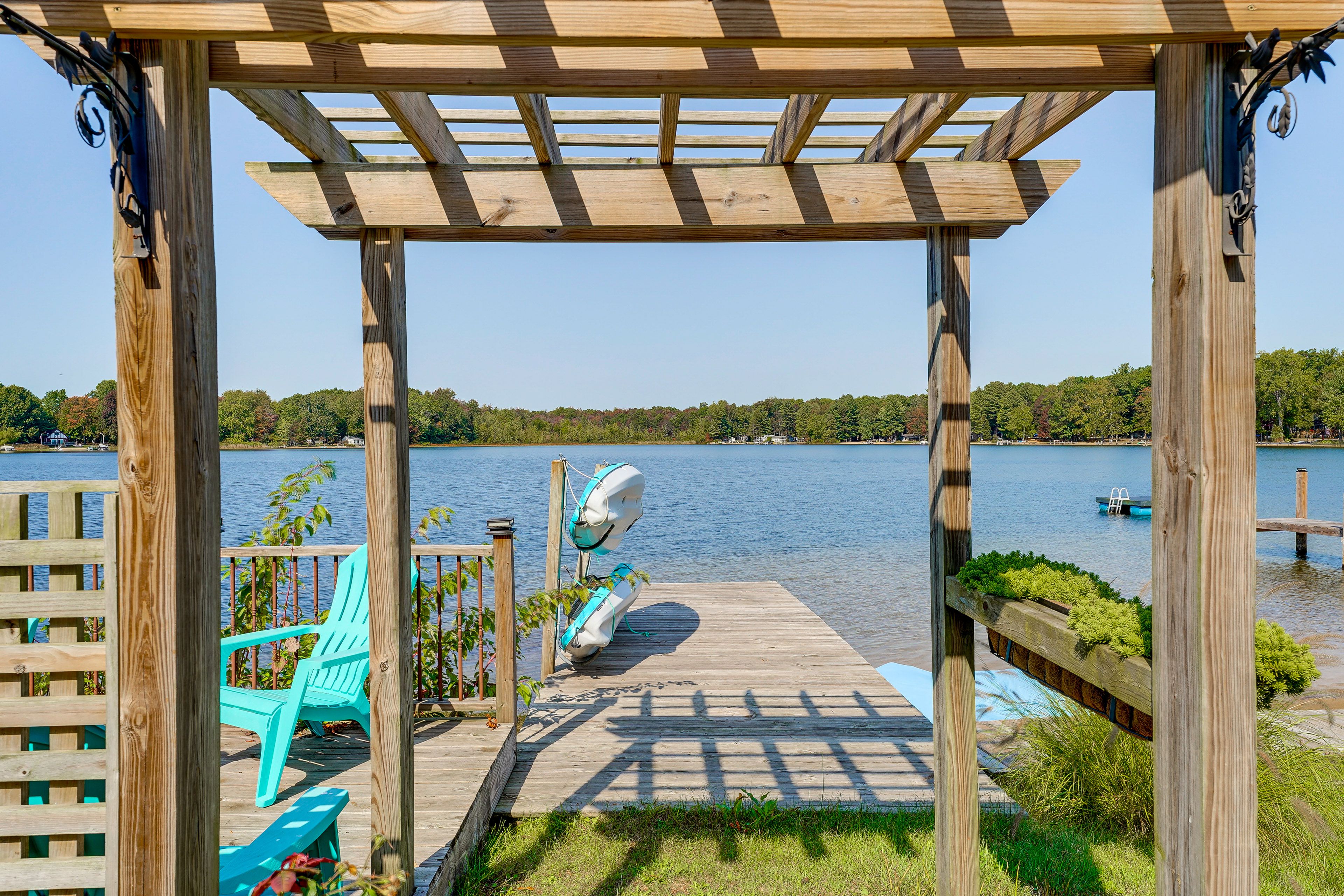 Shared Boat Dock | Silver Lake On-Site