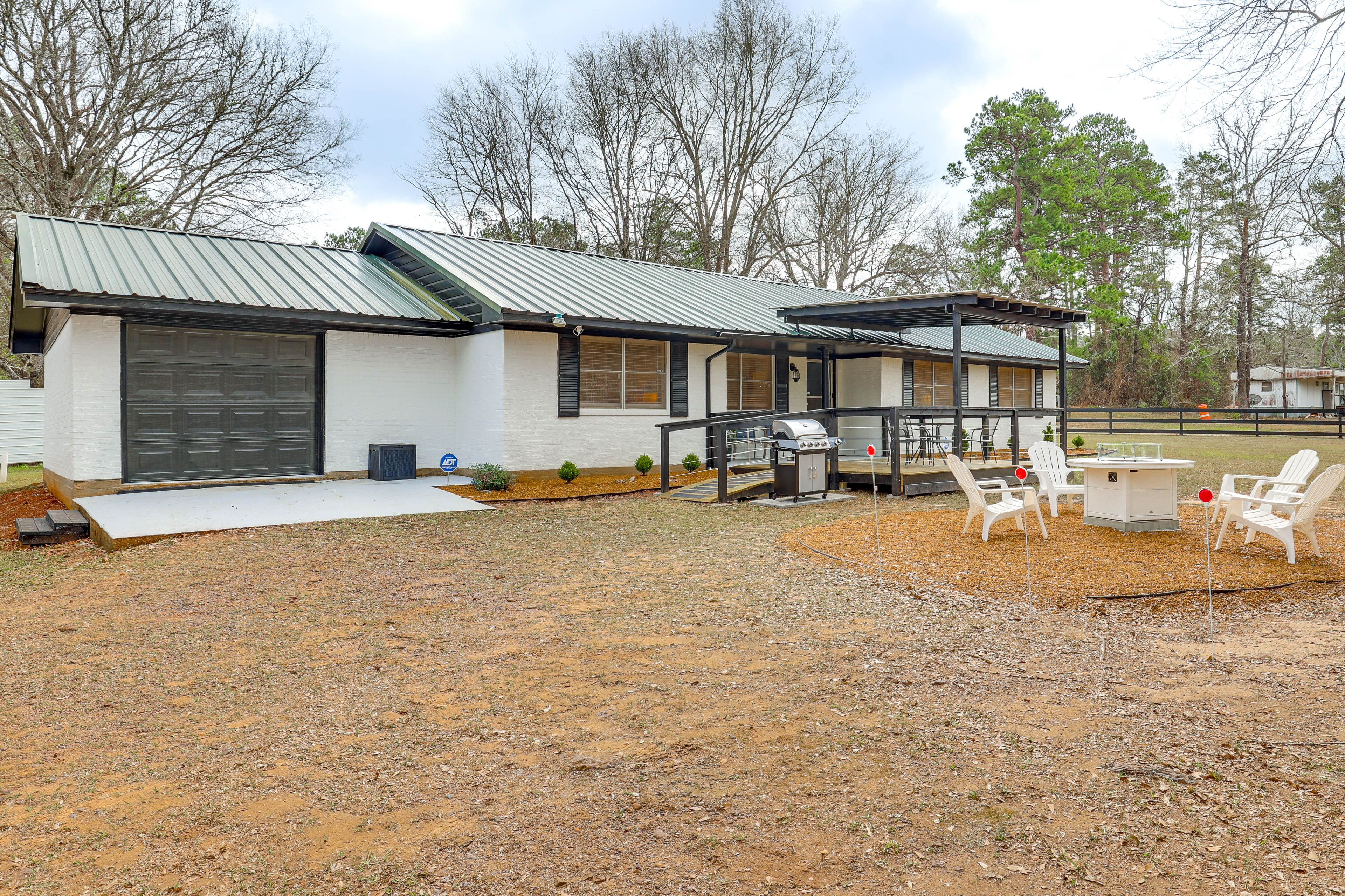 Parking | Driveway (4 Vehicles)