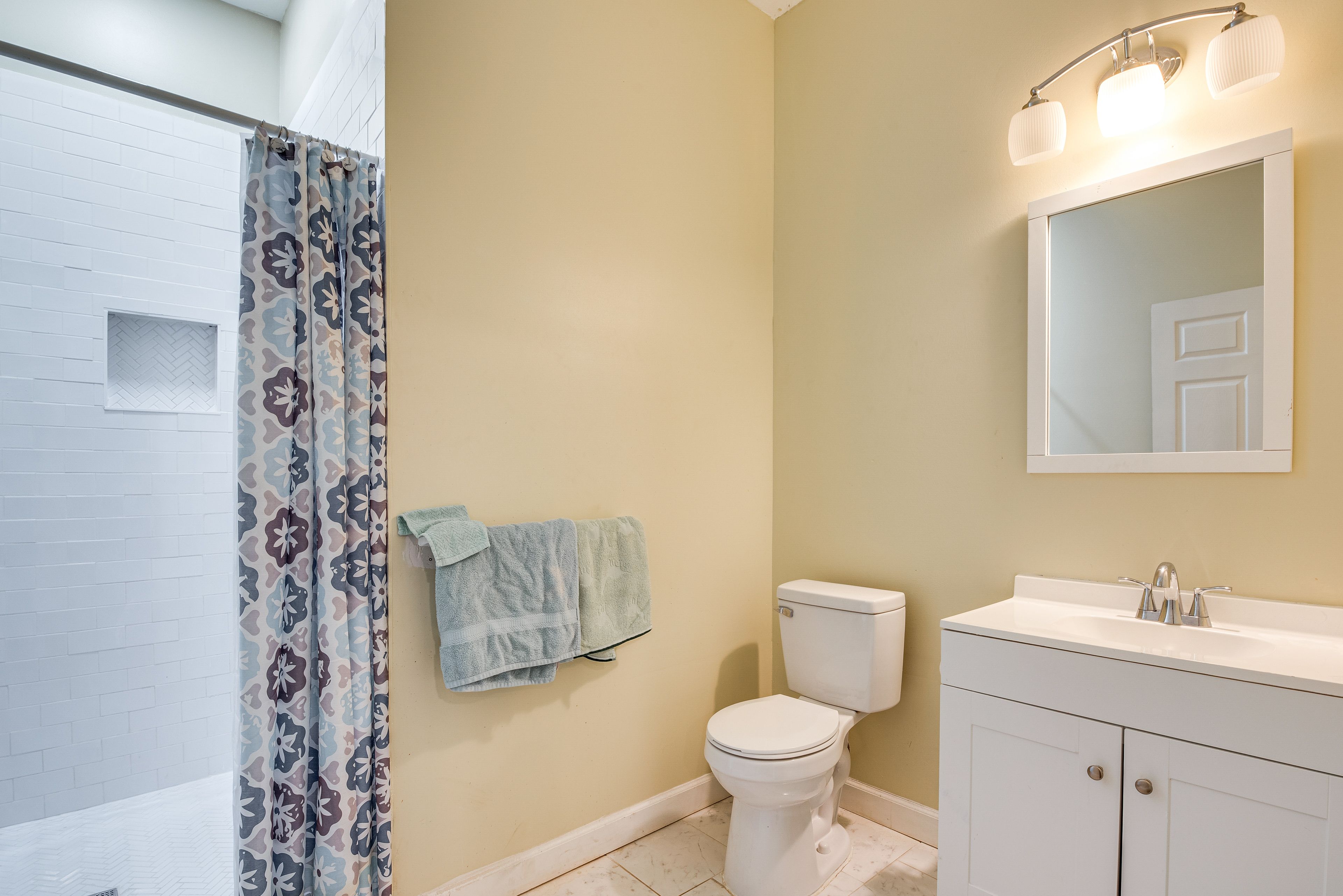 Full Bathroom | Lower Level