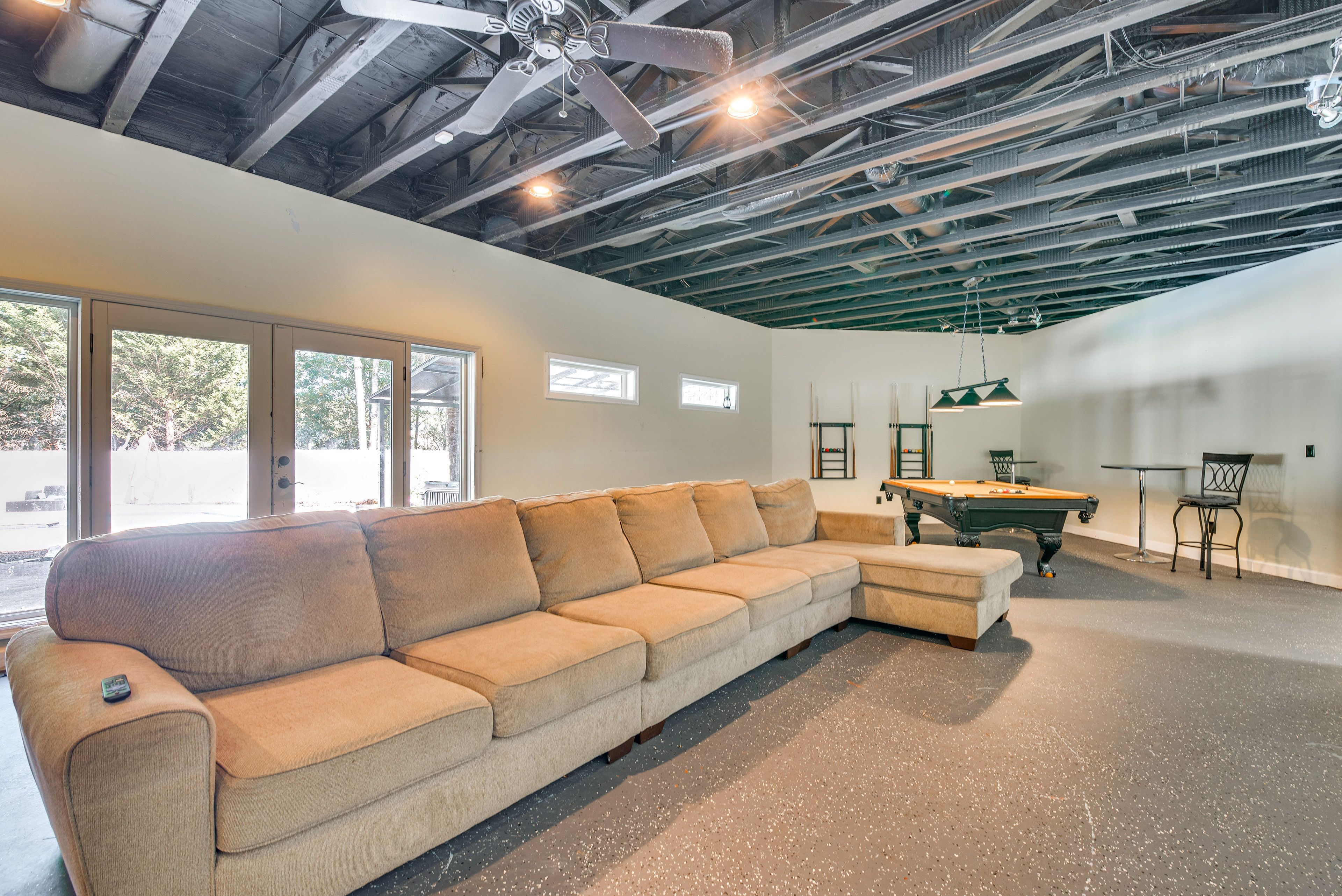 Game Room | Lower Level | Pool Table | Wet Bar | Smart TV