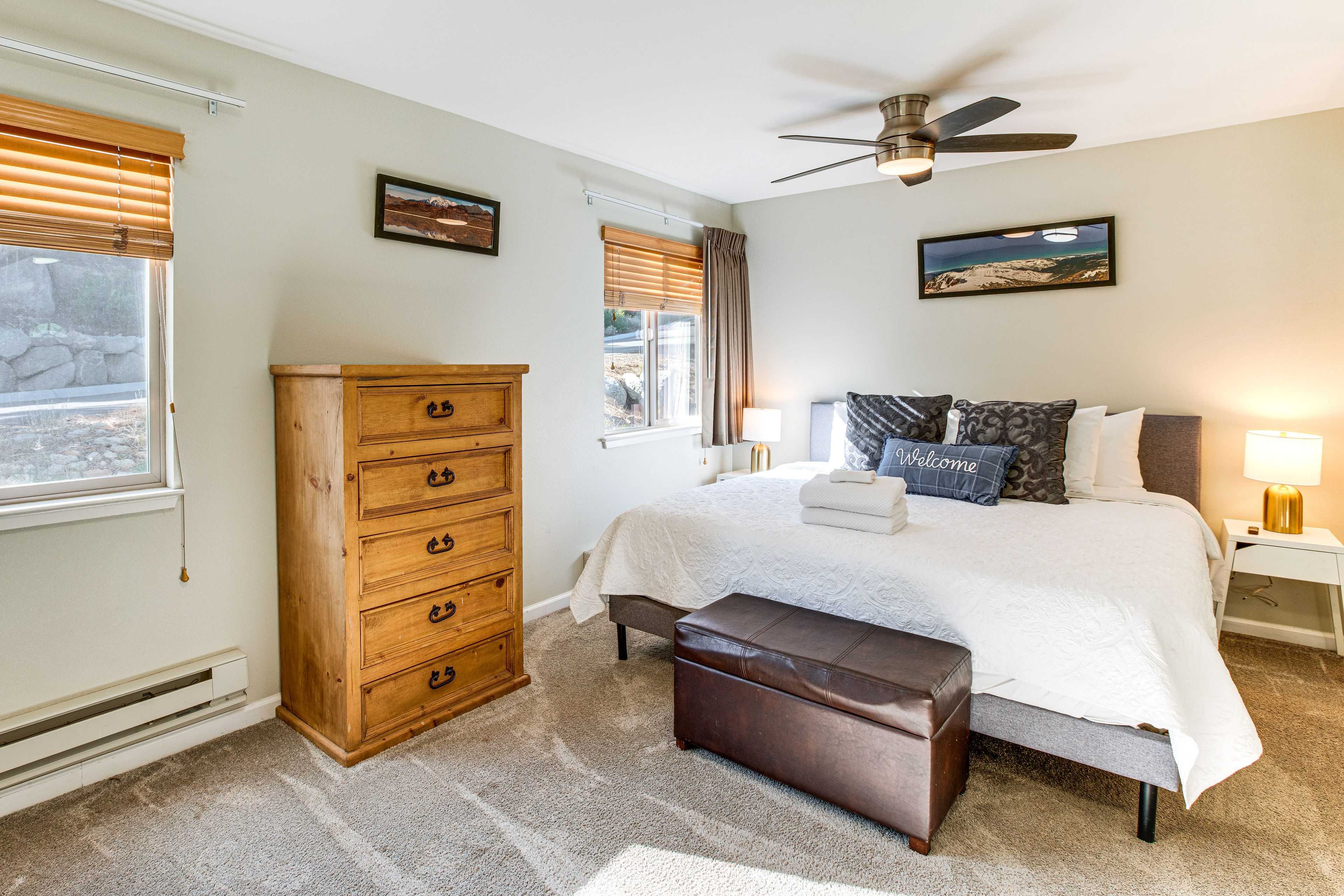 Bedroom | King Bed
