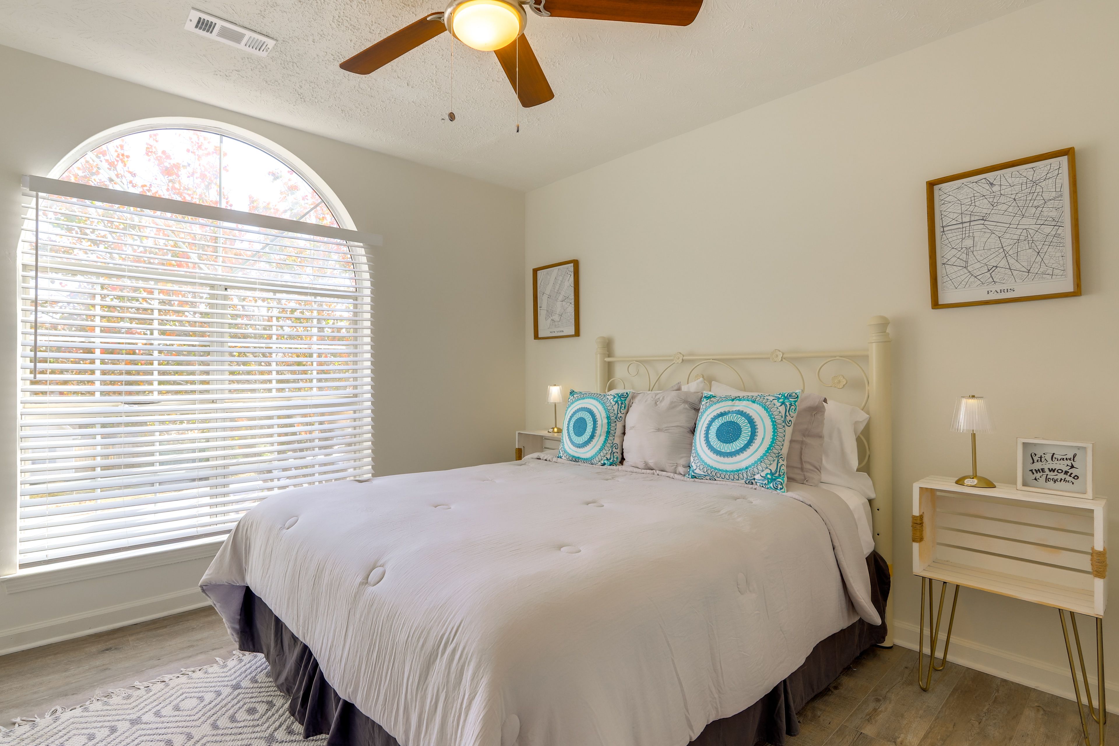 Bedroom 1 | Upper Level | Queen Bed