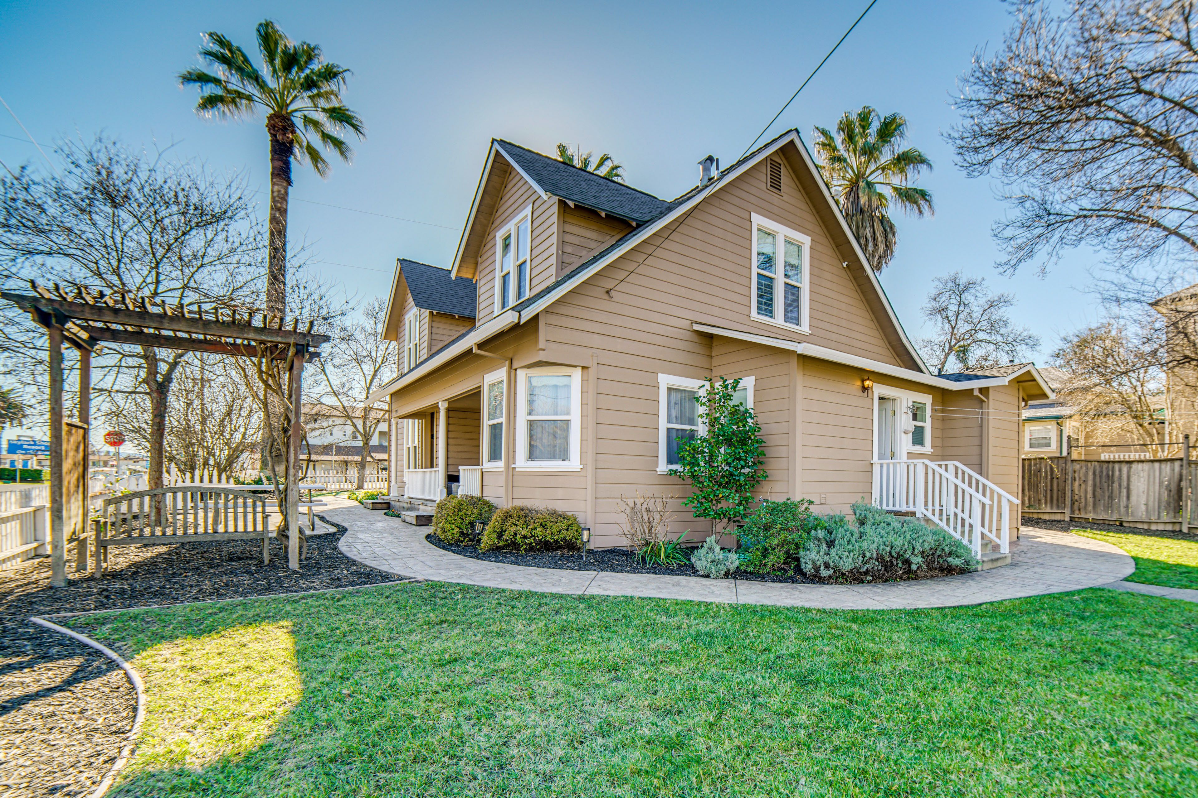 Ample Street Parking
