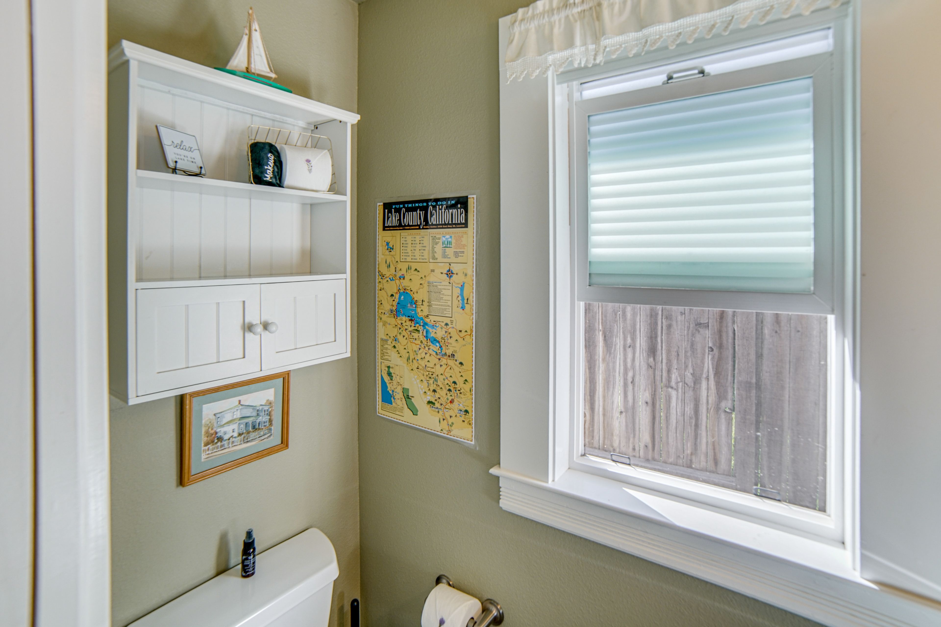 Half Bathroom | 1st Floor