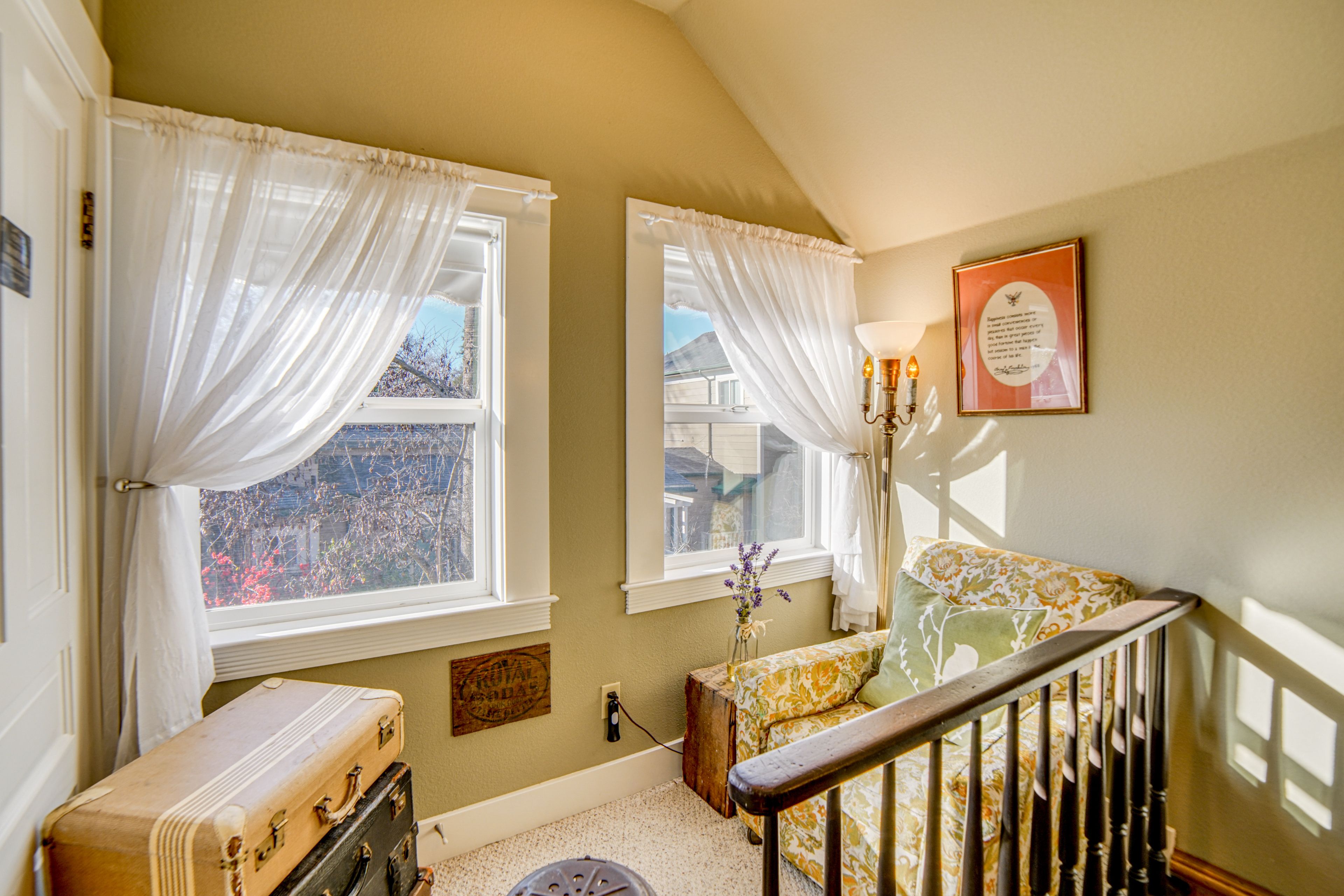 Reading Nook | 2nd Floor